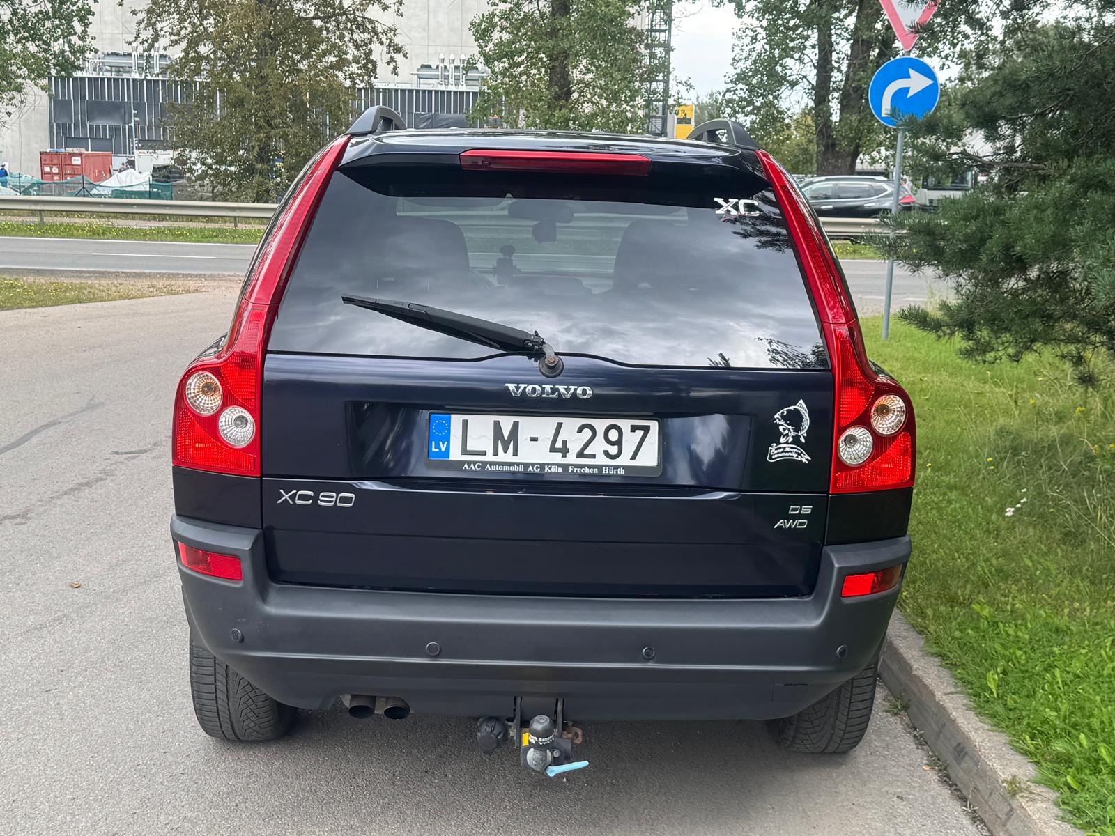 VOLVO XC90 D5 AWD