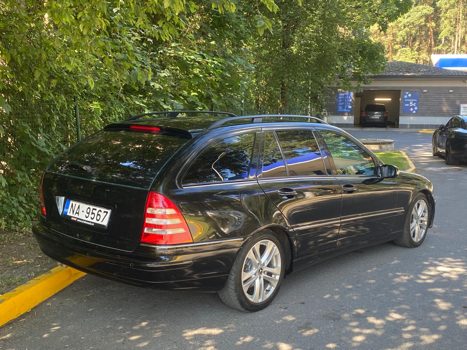 MERCEDES BENZ C220 AVANTGARDE