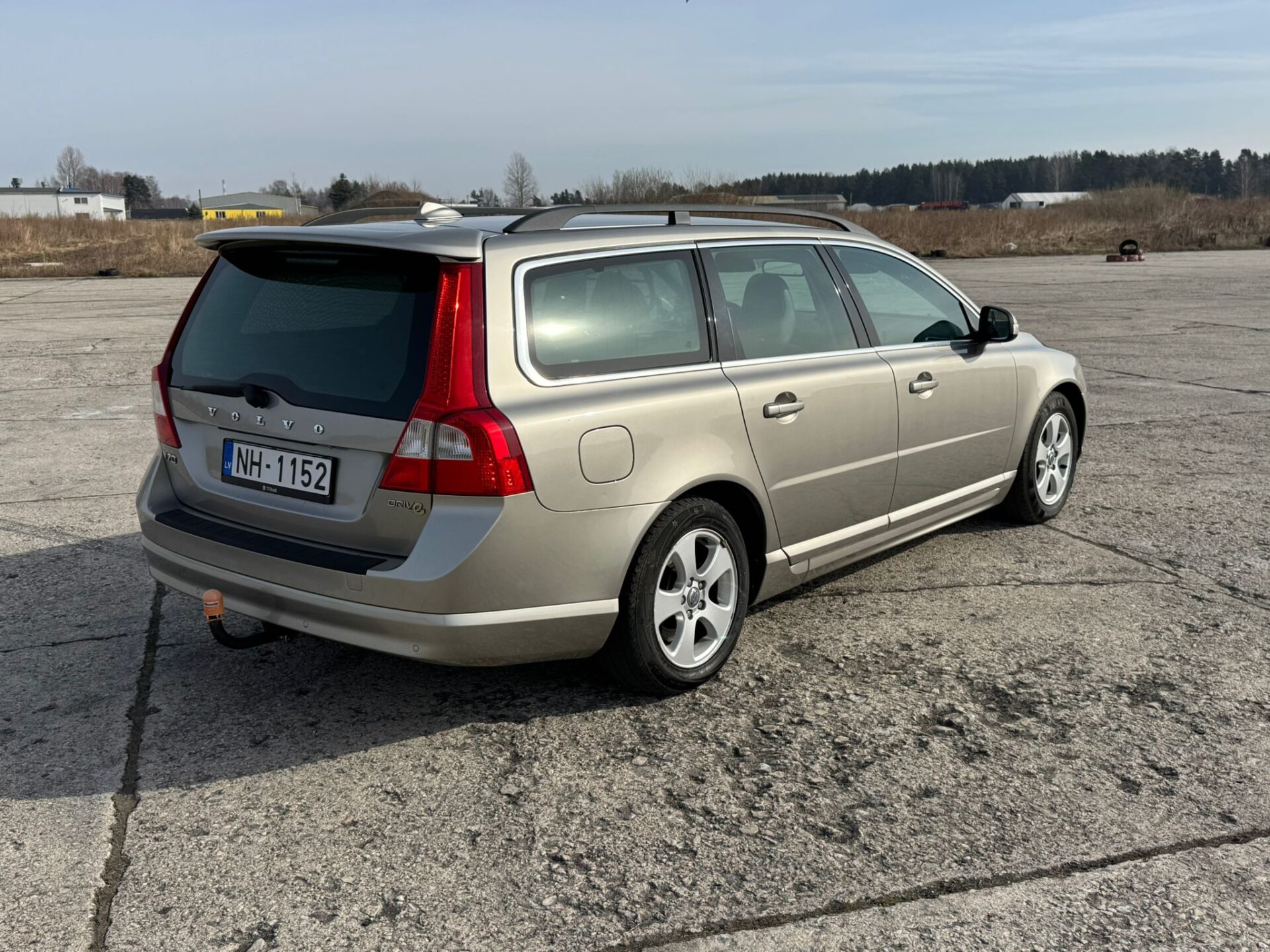 VOLVO V70 SUMMUM