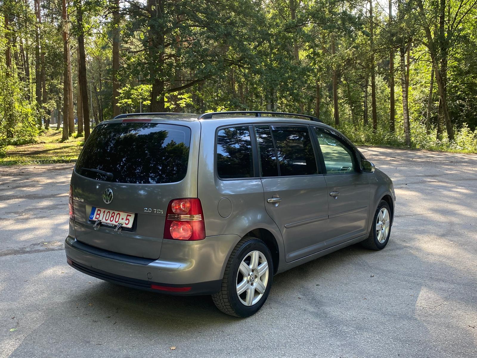 VW TOURAN