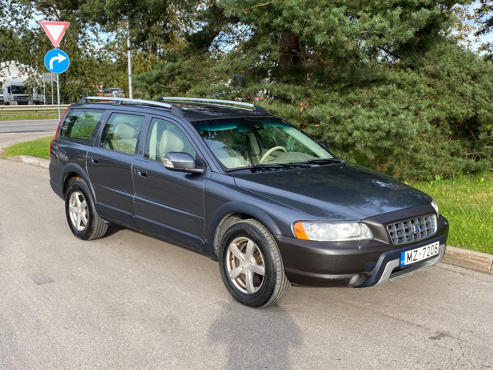 VOLVO XC70 CROSS COUNTRY