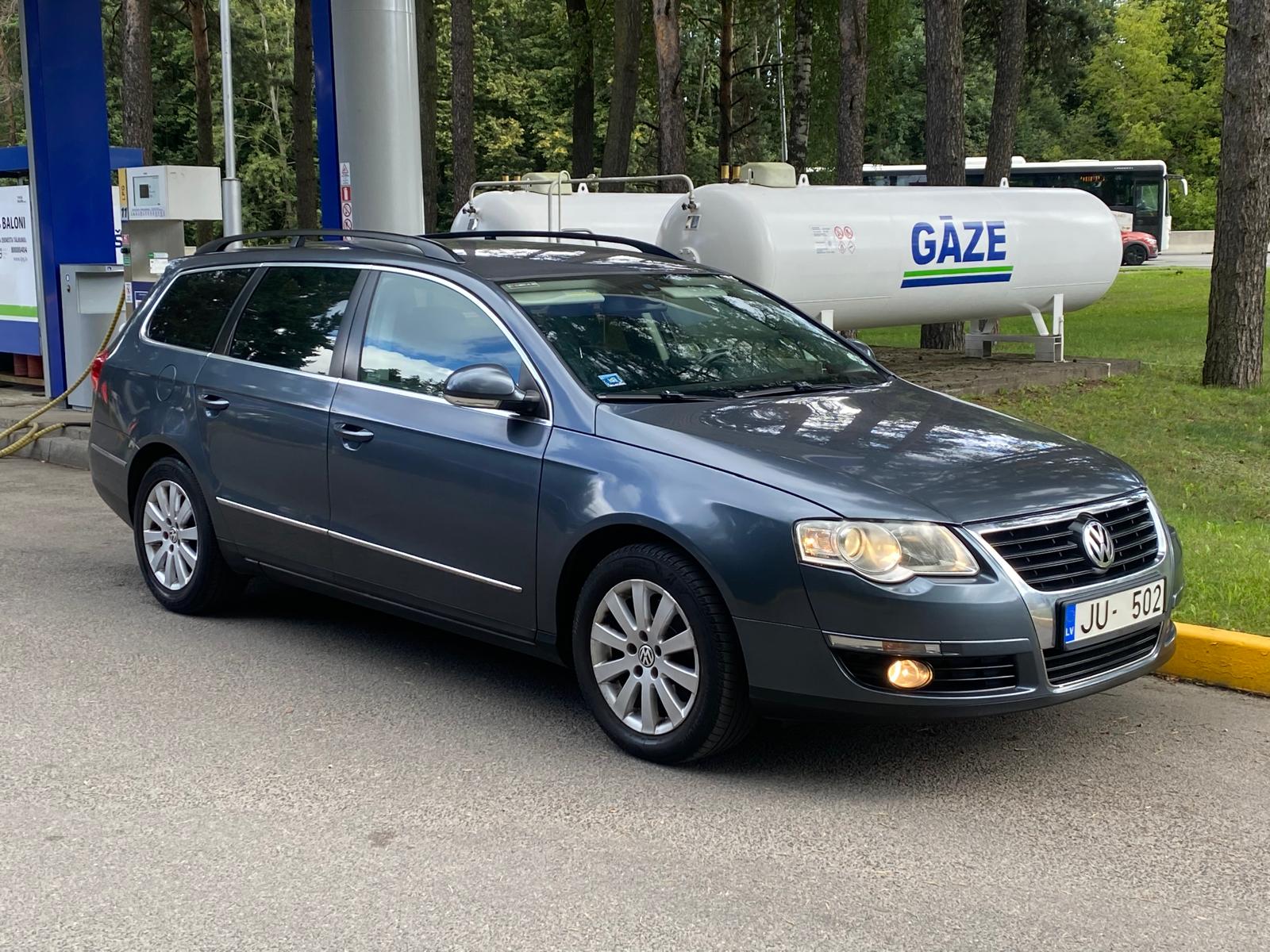 VW PASSAT