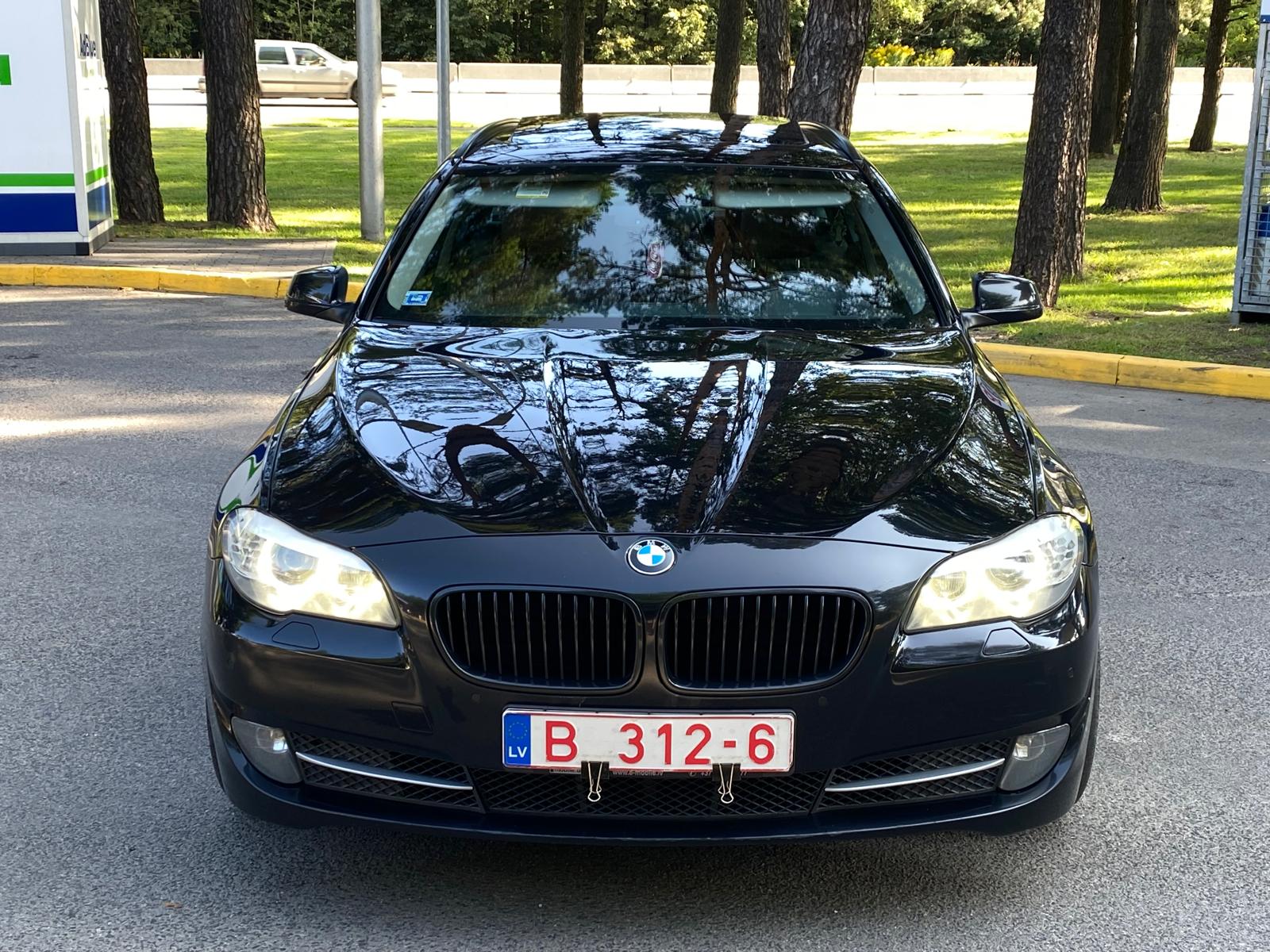 BMW 530 F11
