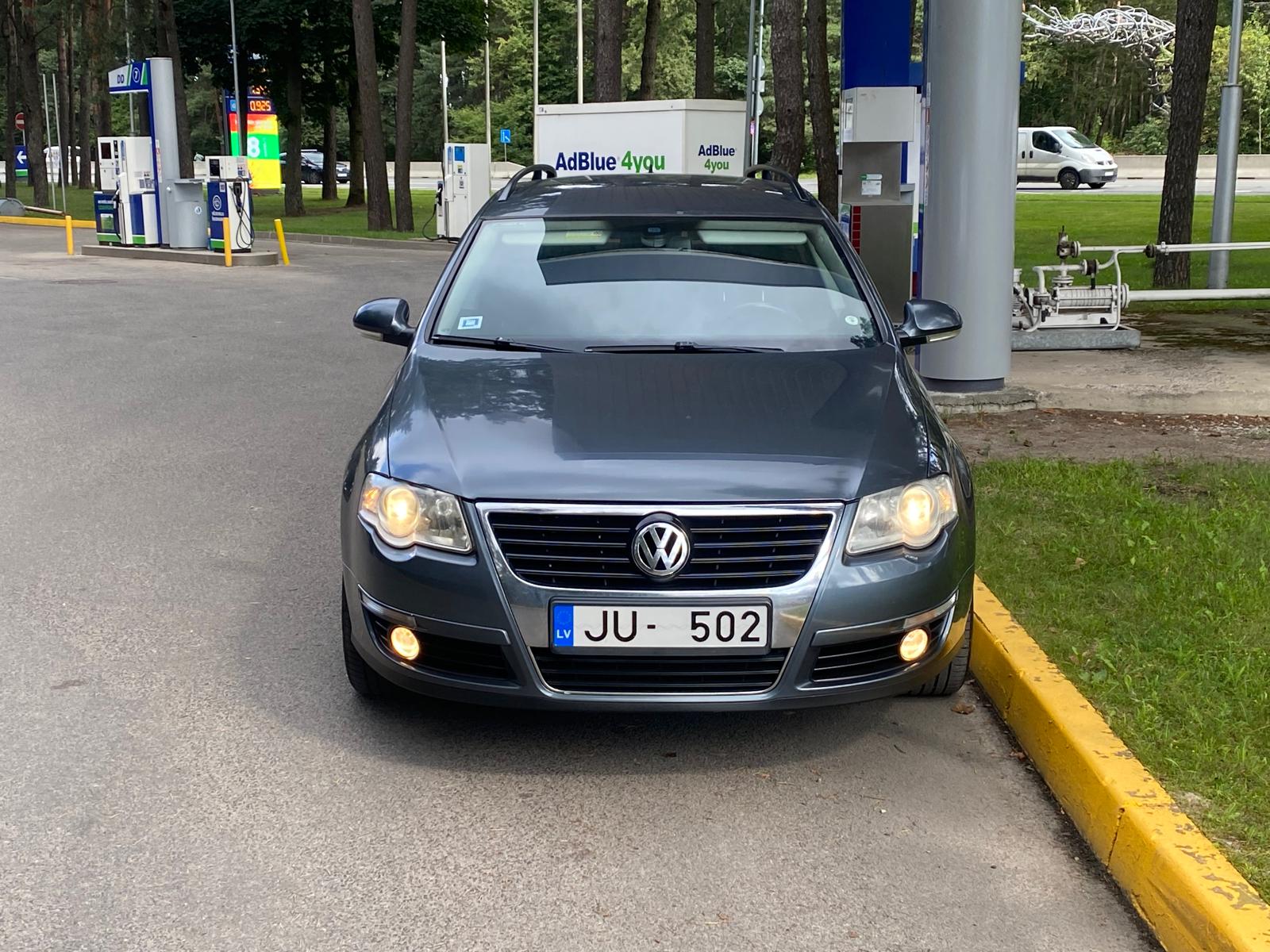 VW PASSAT