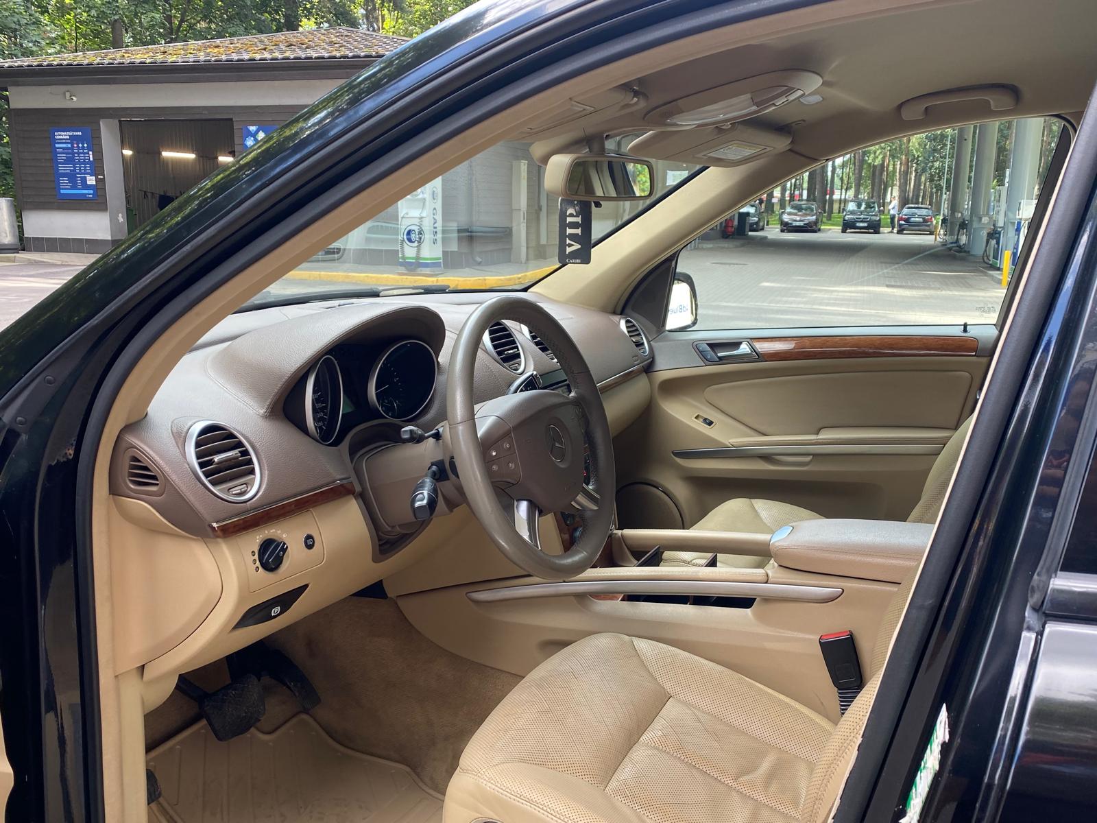 MERCEDES BENZ GL 320