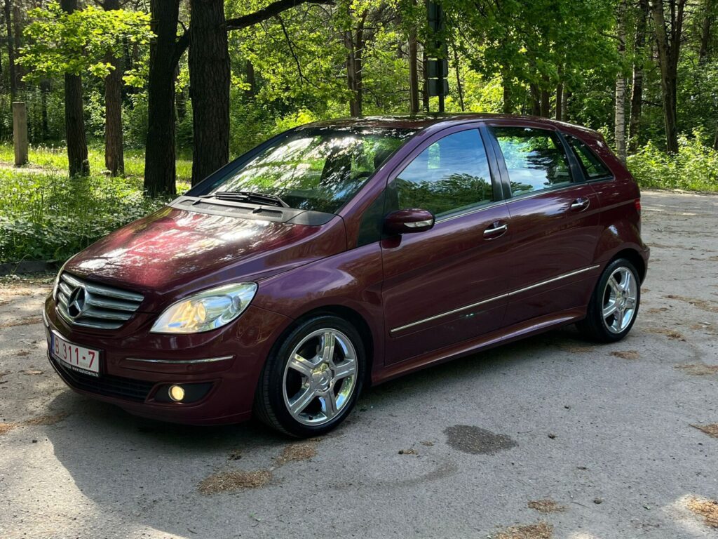 MERCEDES BENZ B 200