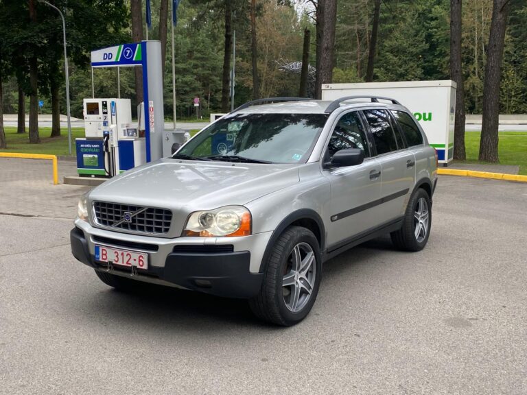 VOLVO XC90 7-VIETAS