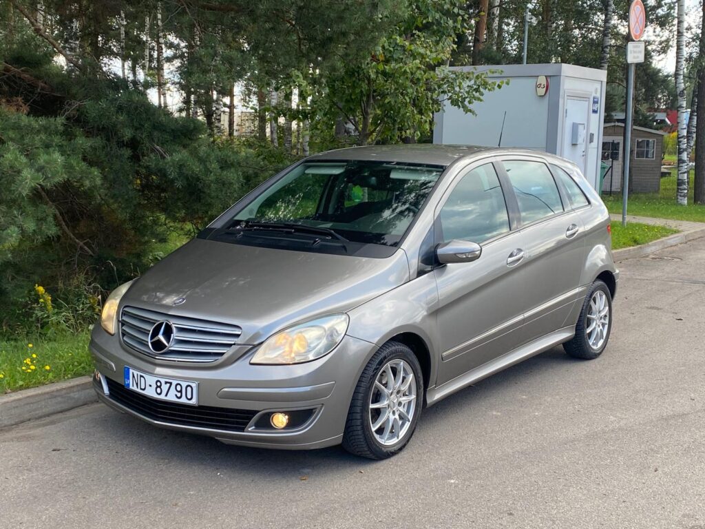 MERCEDES BENZ B 200