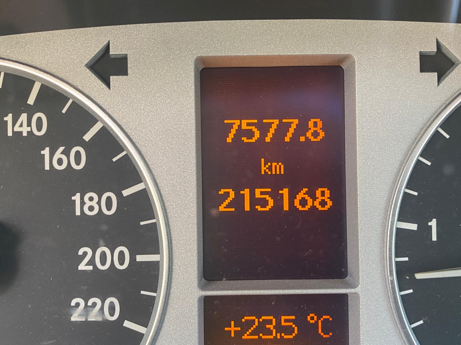 MERCEDES BENZ B 200