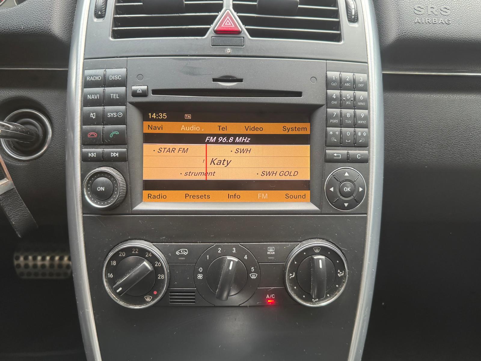MERCEDES BENZ B 200