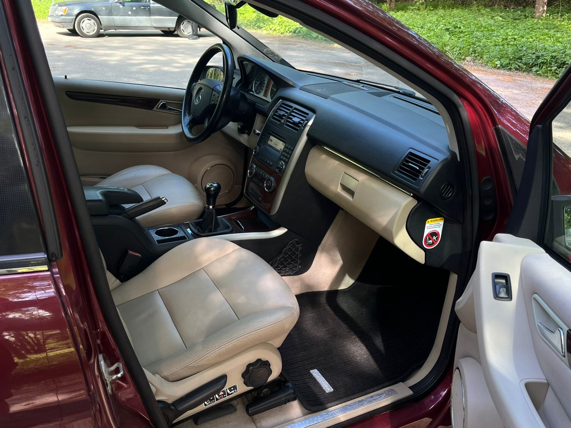 MERCEDES BENZ B 200