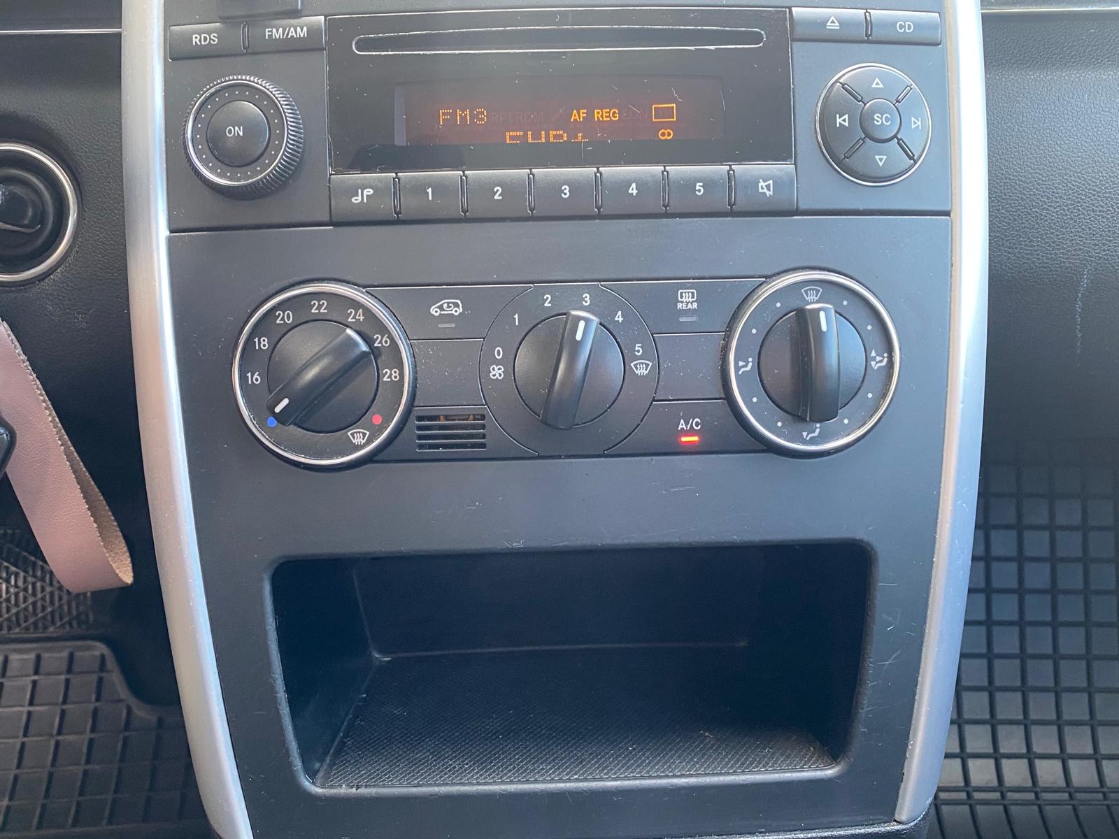 MERCEDES BENZ B 200