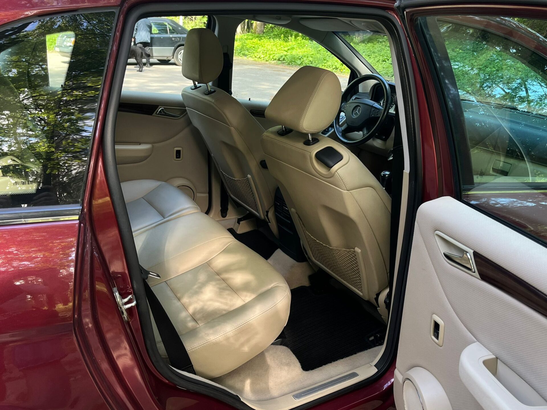 MERCEDES BENZ B 200
