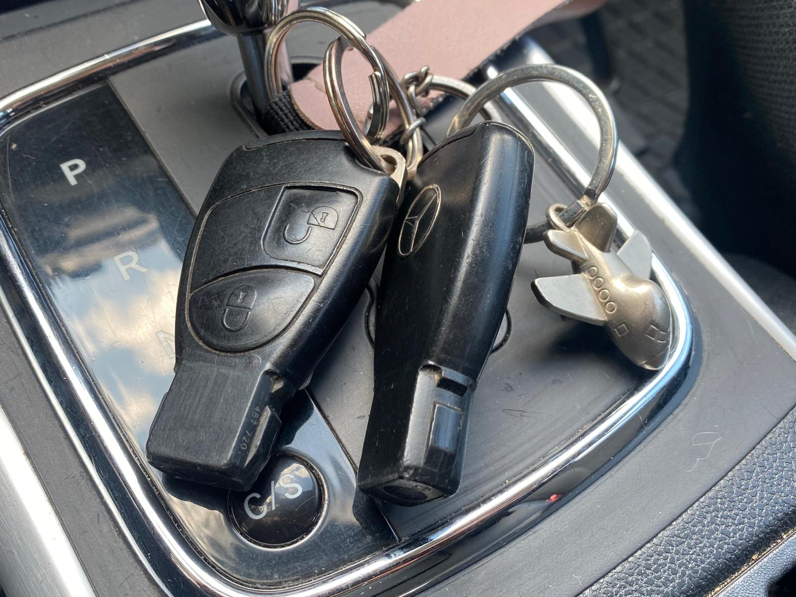 MERCEDES BENZ B 200