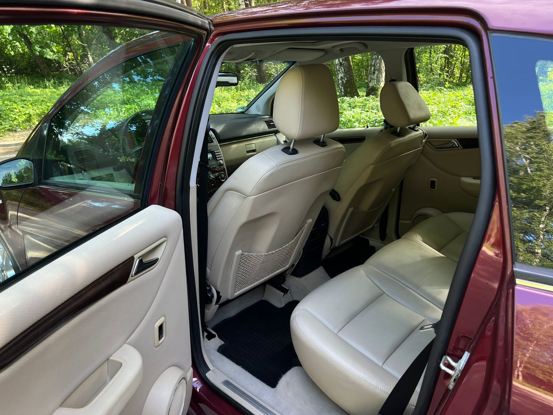 MERCEDES BENZ B 200