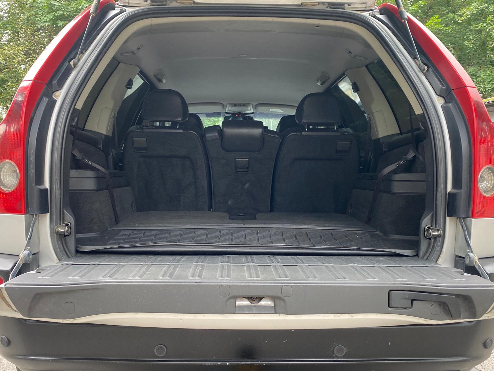 VOLVO XC90 7-VIETAS