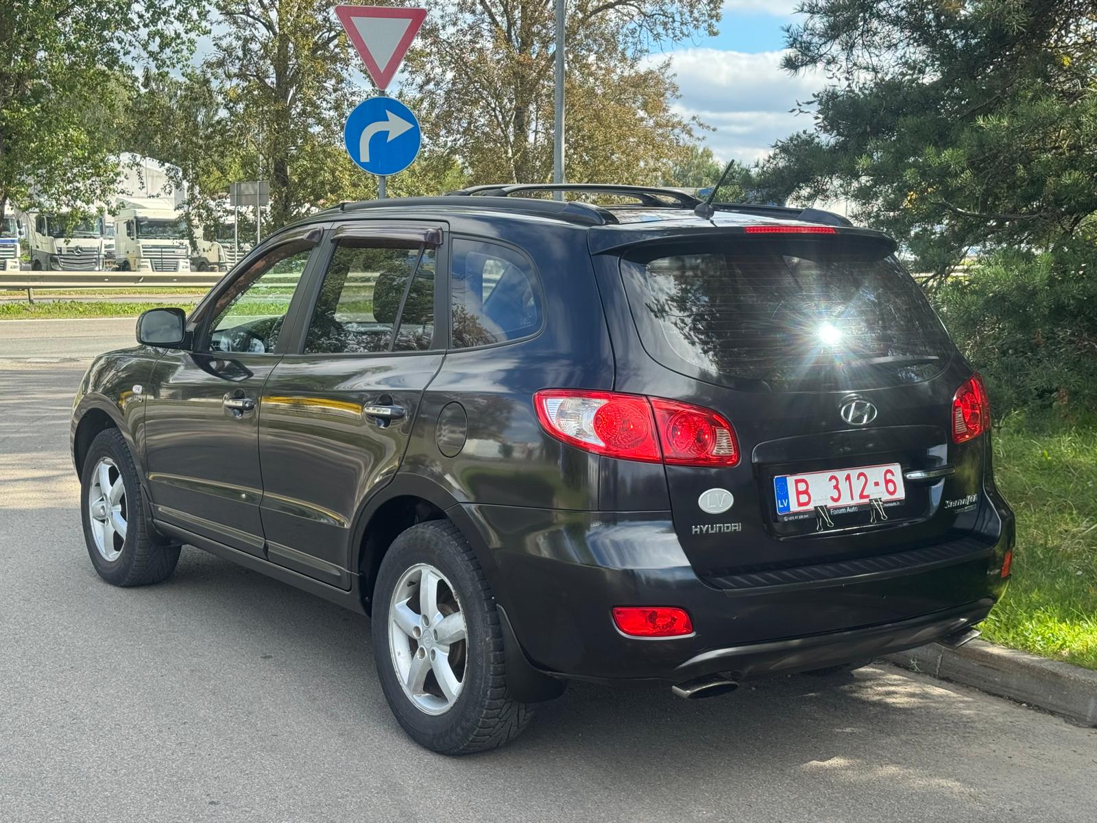HYUNDAI SANTA FE 4WD