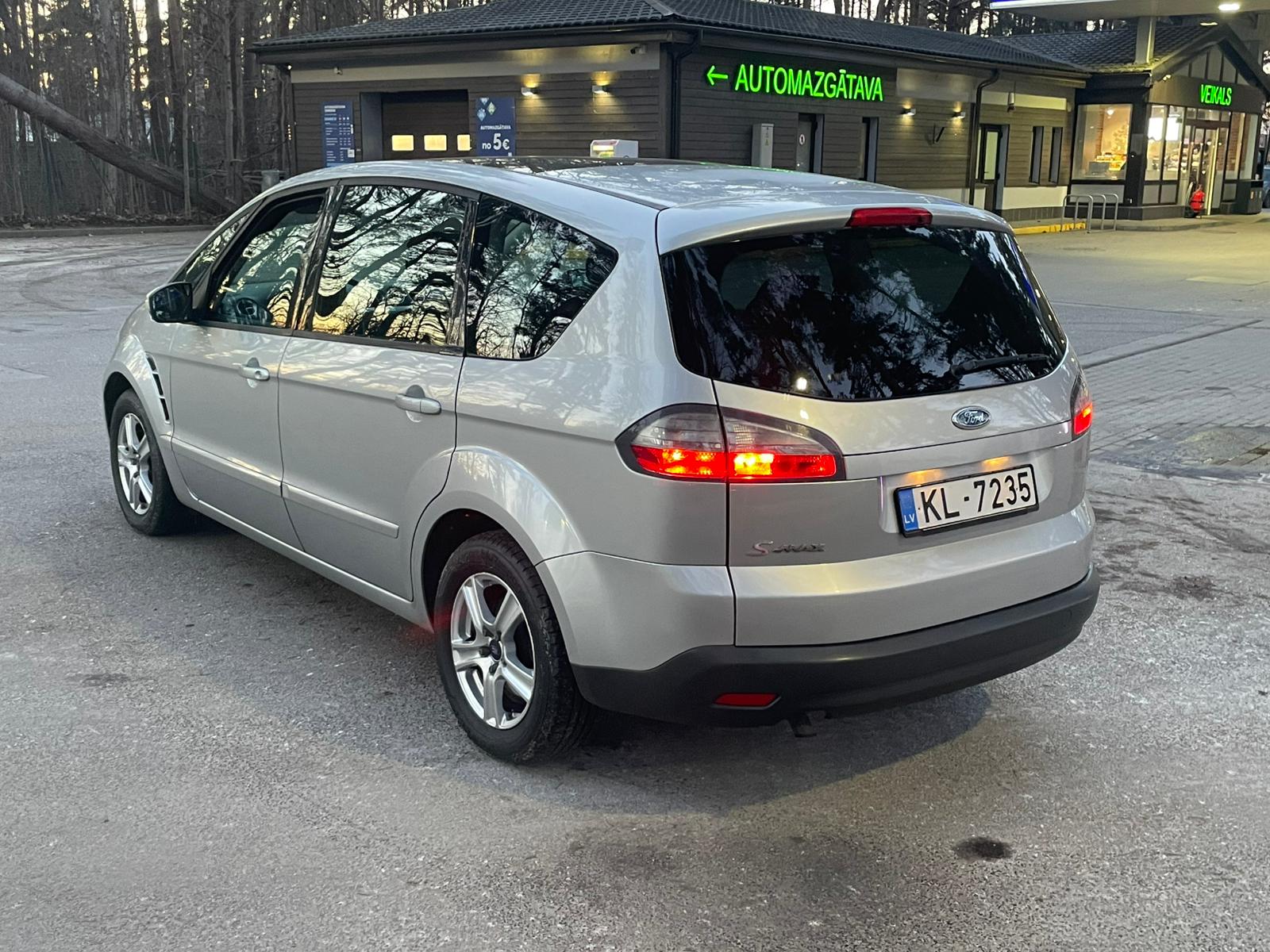 Ford S-Max