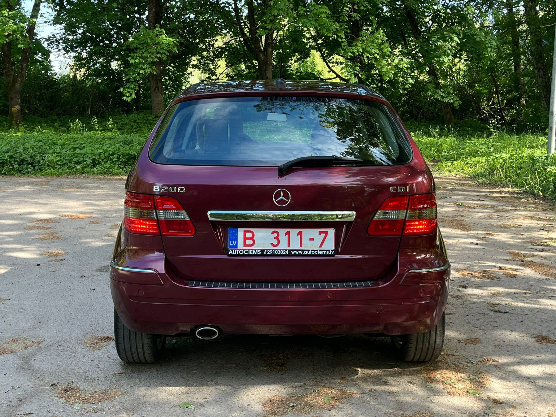 MERCEDES BENZ B 200