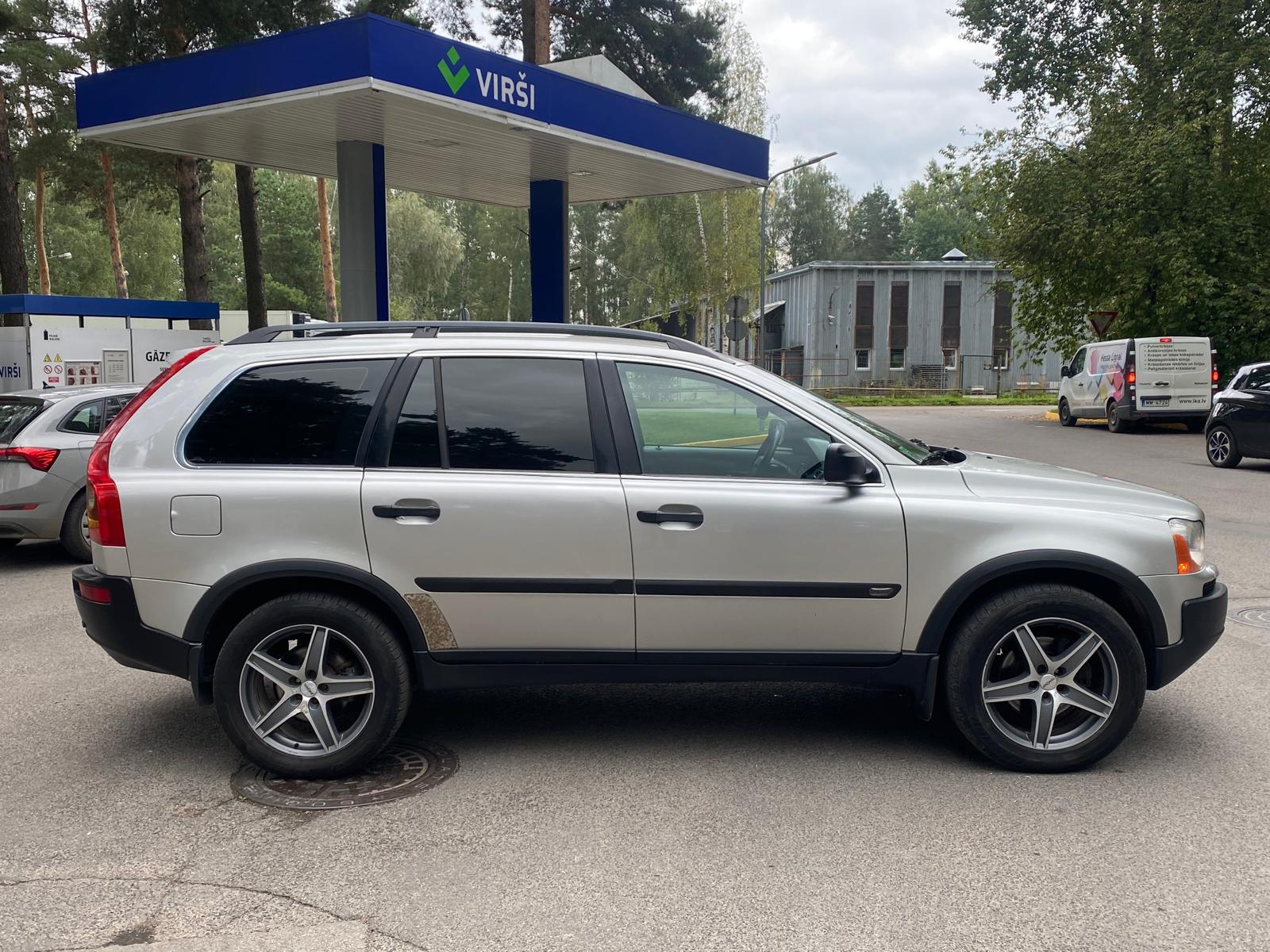 VOLVO XC90 7-VIETAS