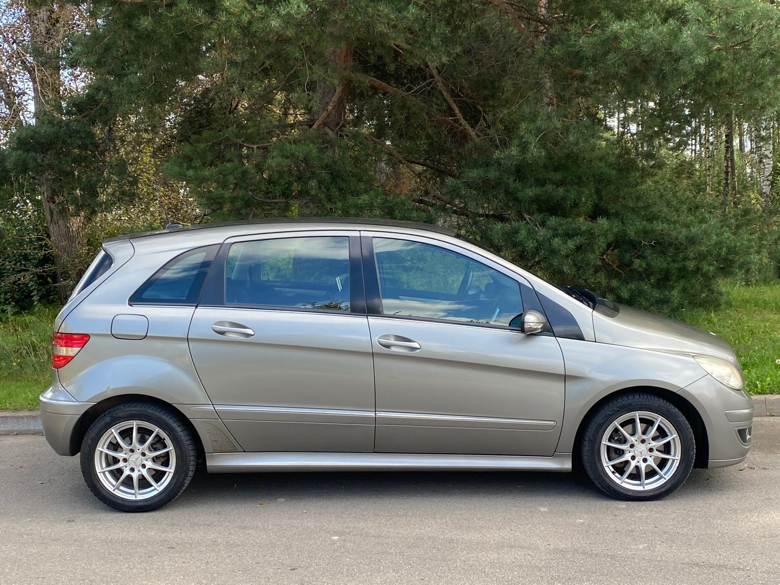 MERCEDES BENZ B 200