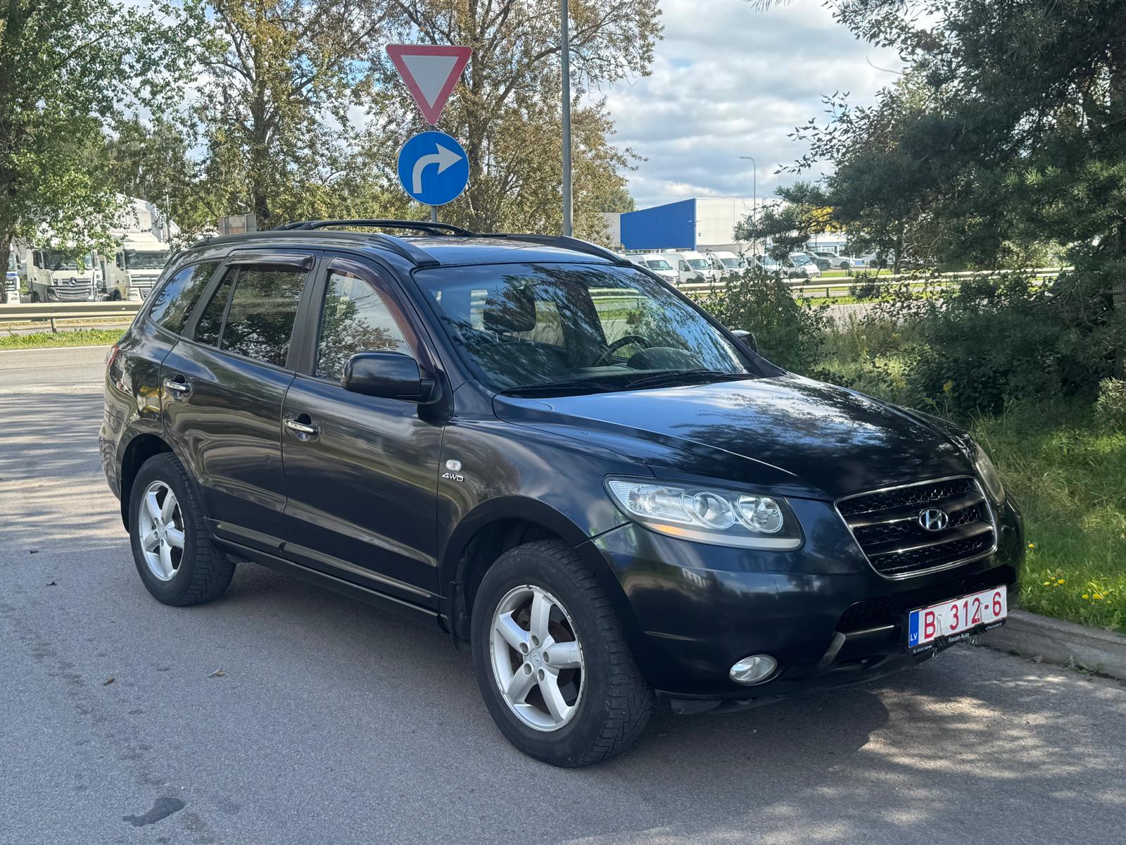 HYUNDAI SANTA FE 4WD
