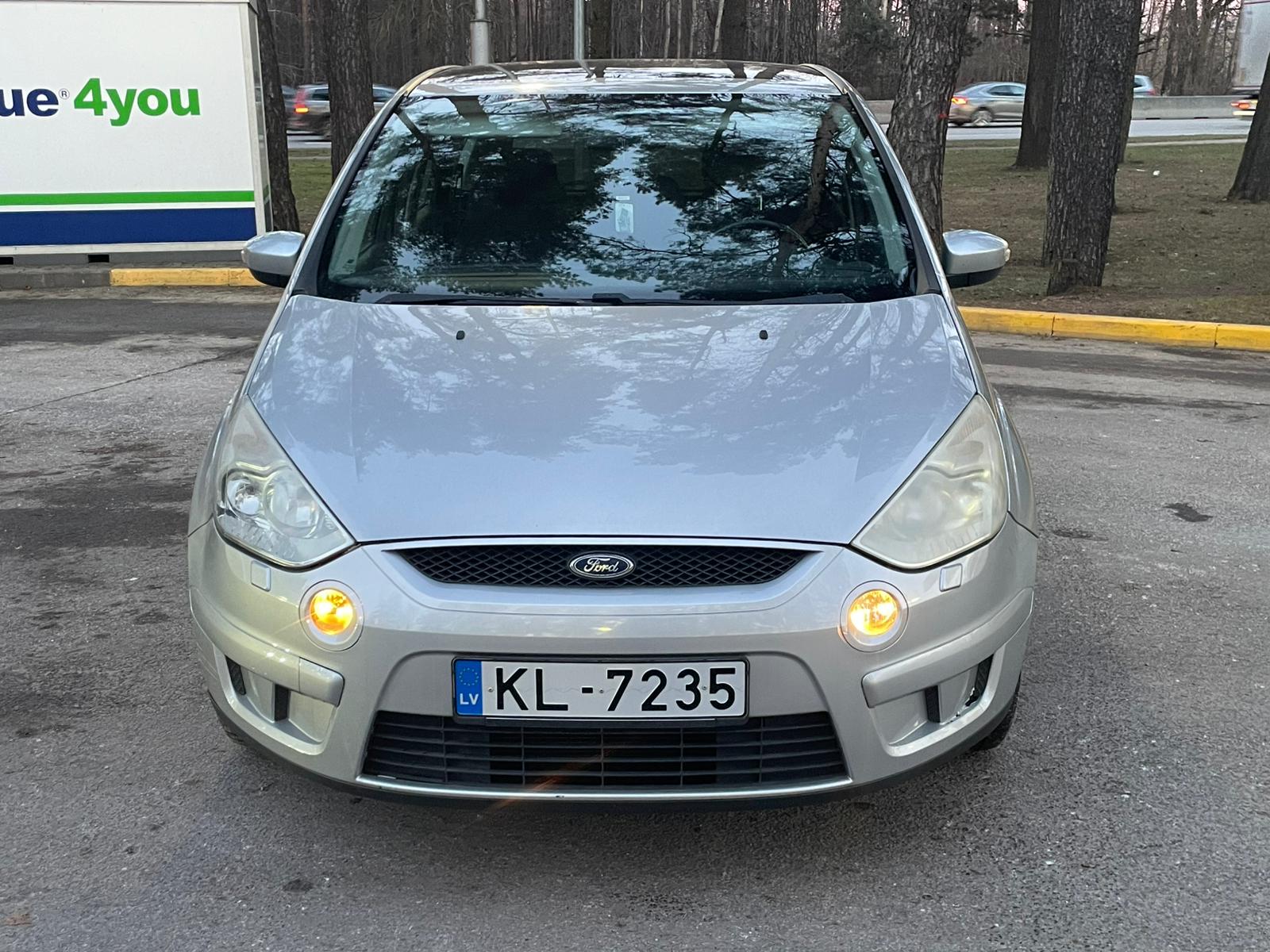 Ford S-Max