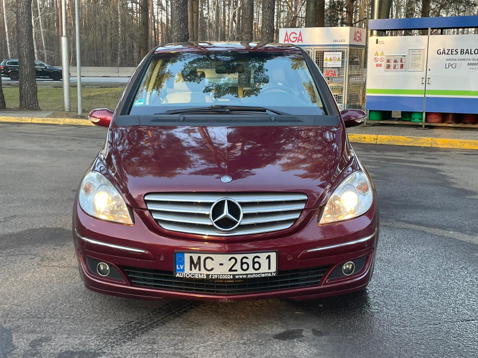 MERCEDES BENZ B 200