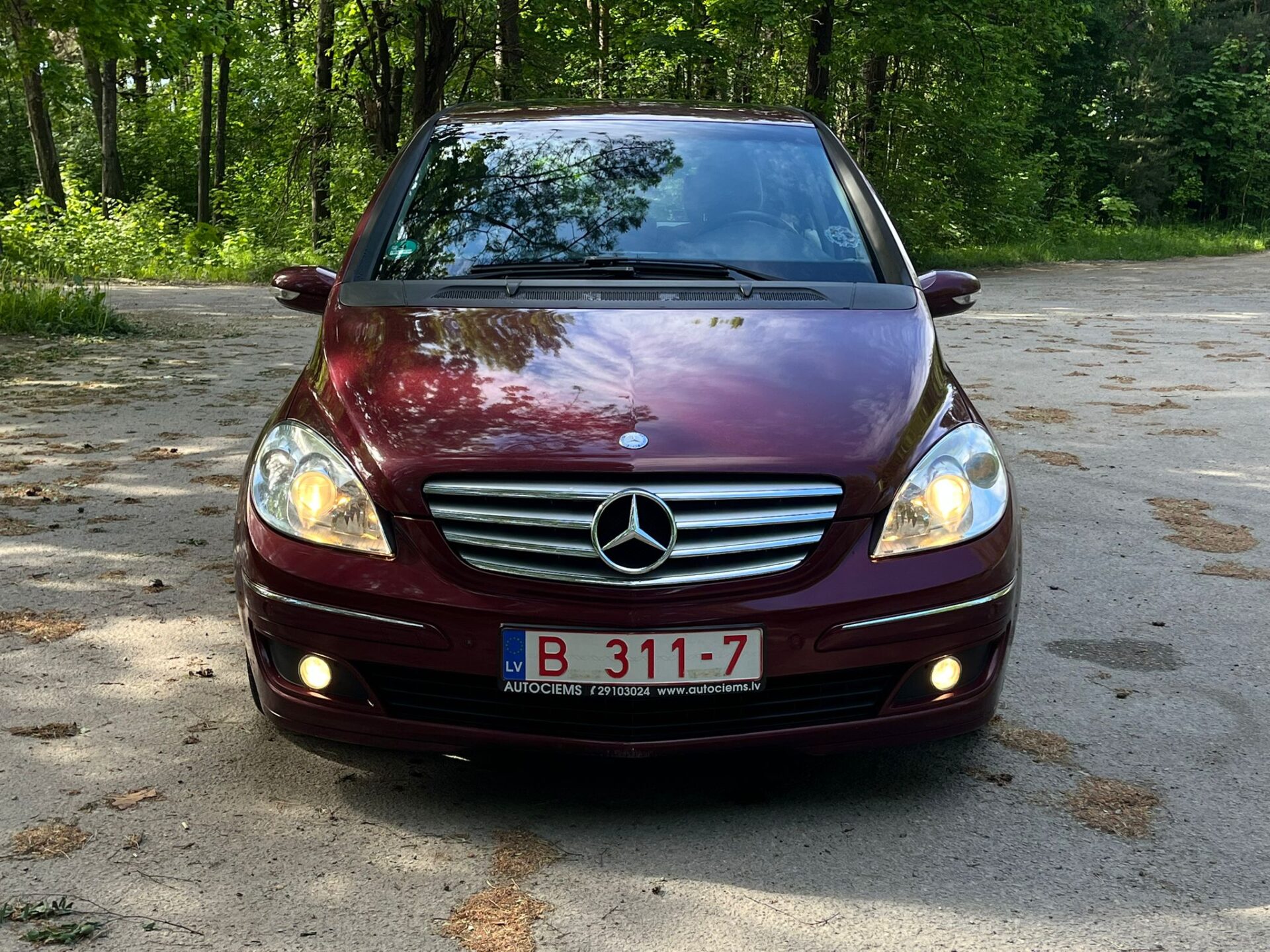 MERCEDES BENZ B 200