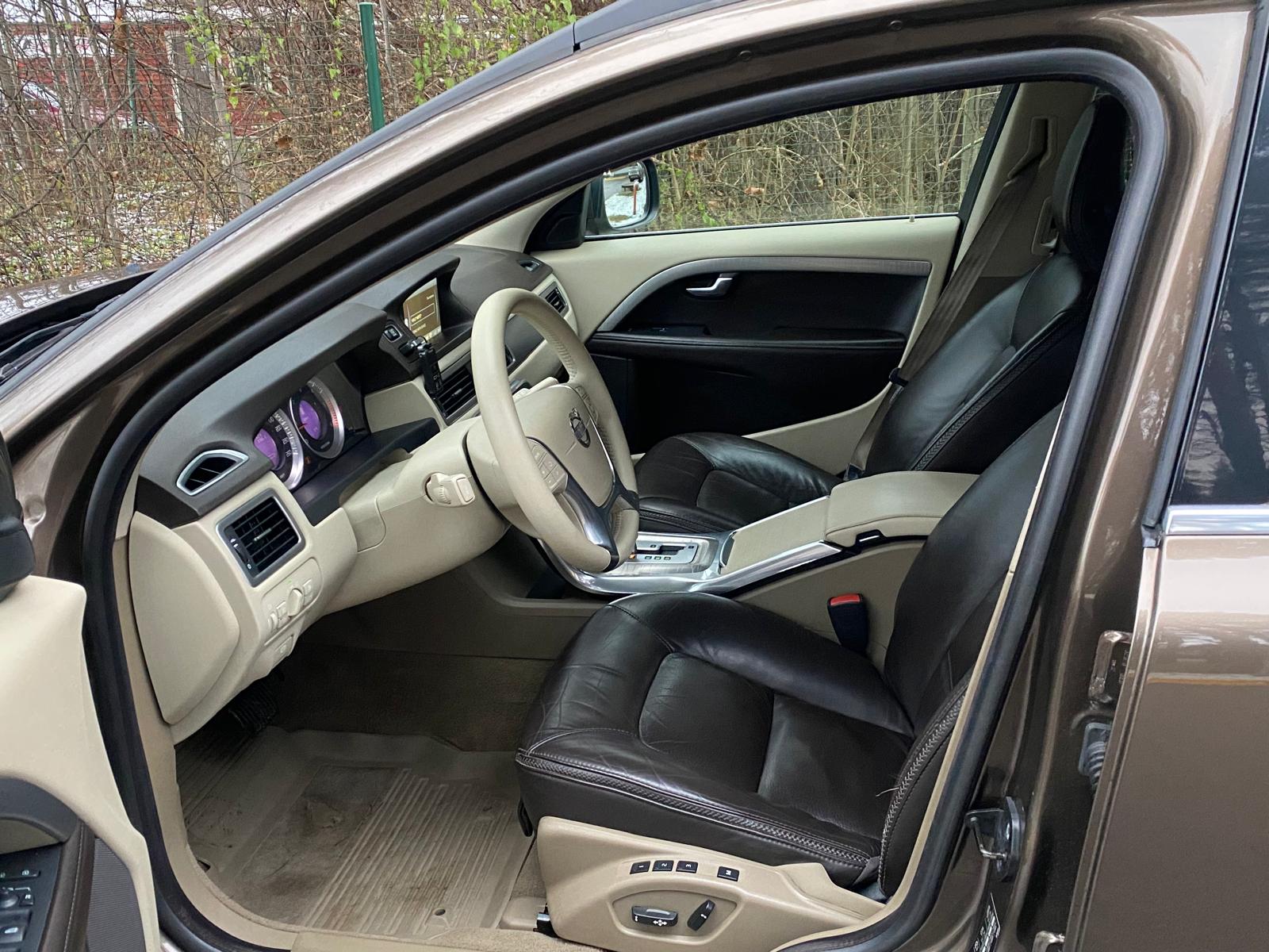 Volvo XC70 Summum 2012