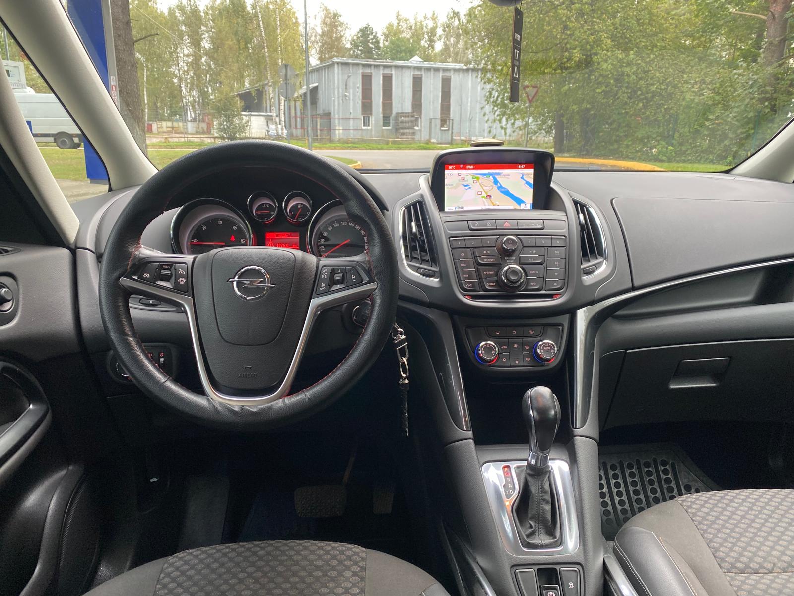OPEL ZAFIRA TOURER