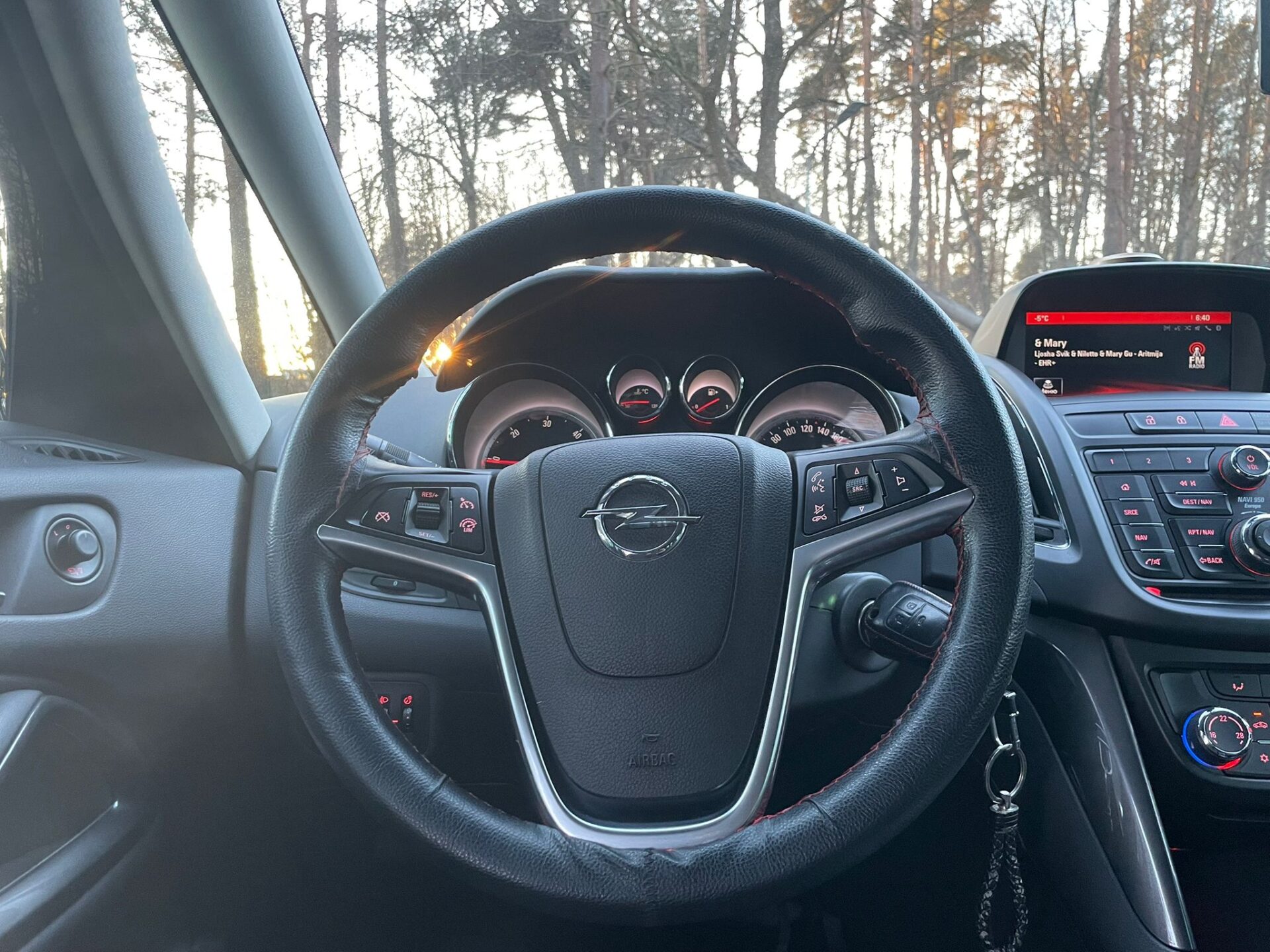 OPEL ZAFIRA TOURER 7-VIETĪGS