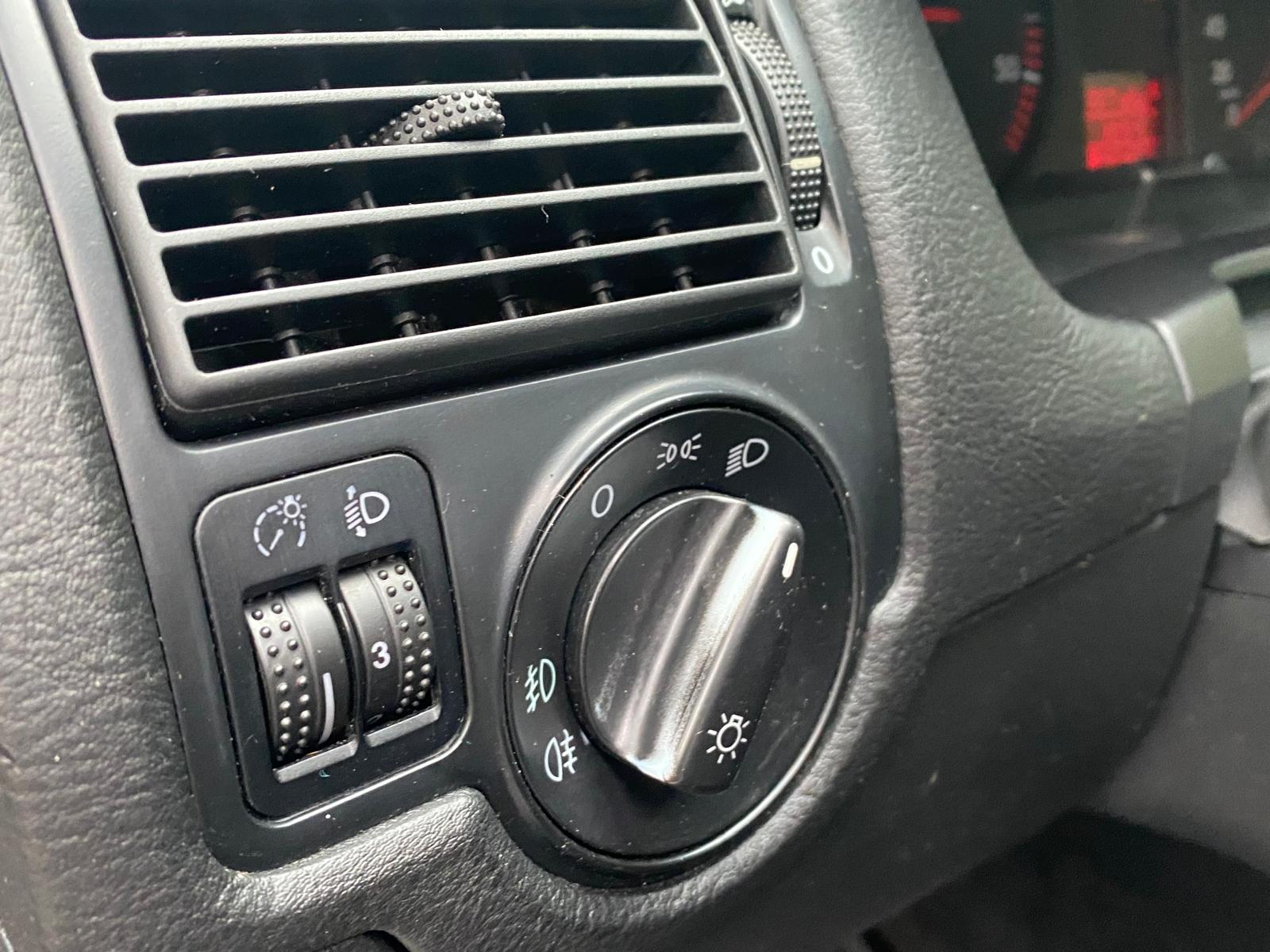 VW GOLF VARIANT