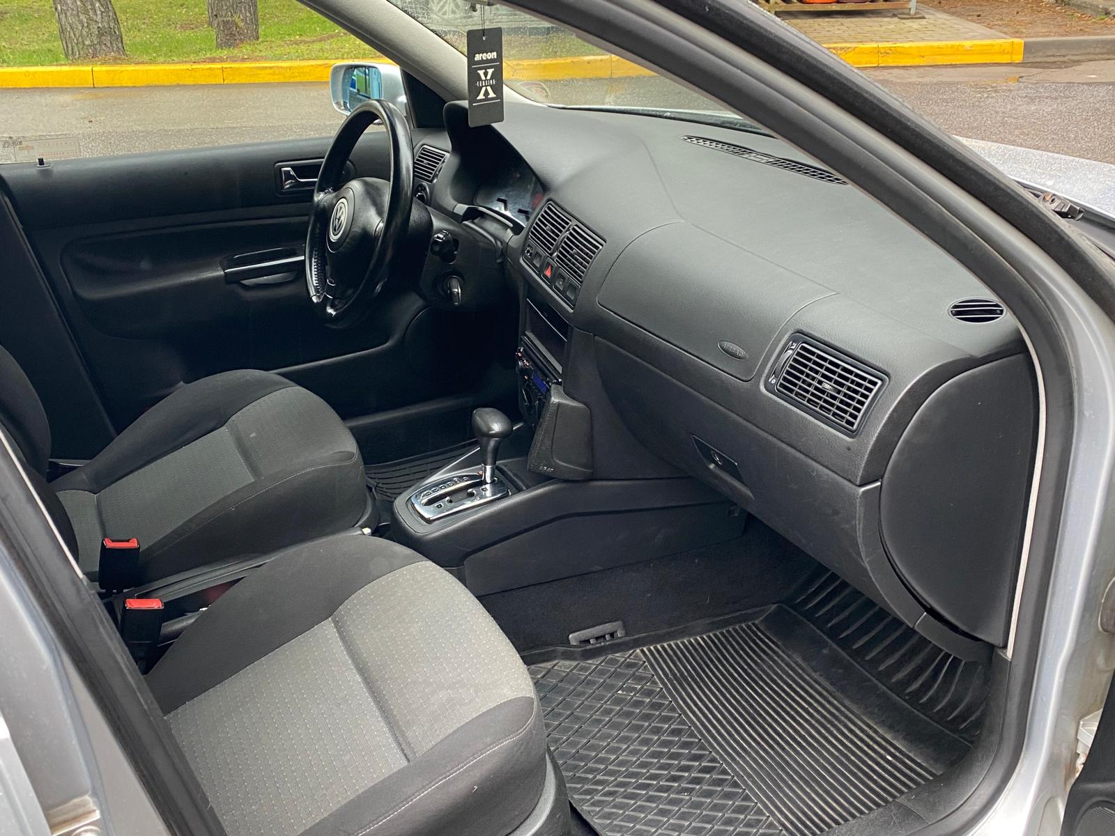 VW GOLF VARIANT