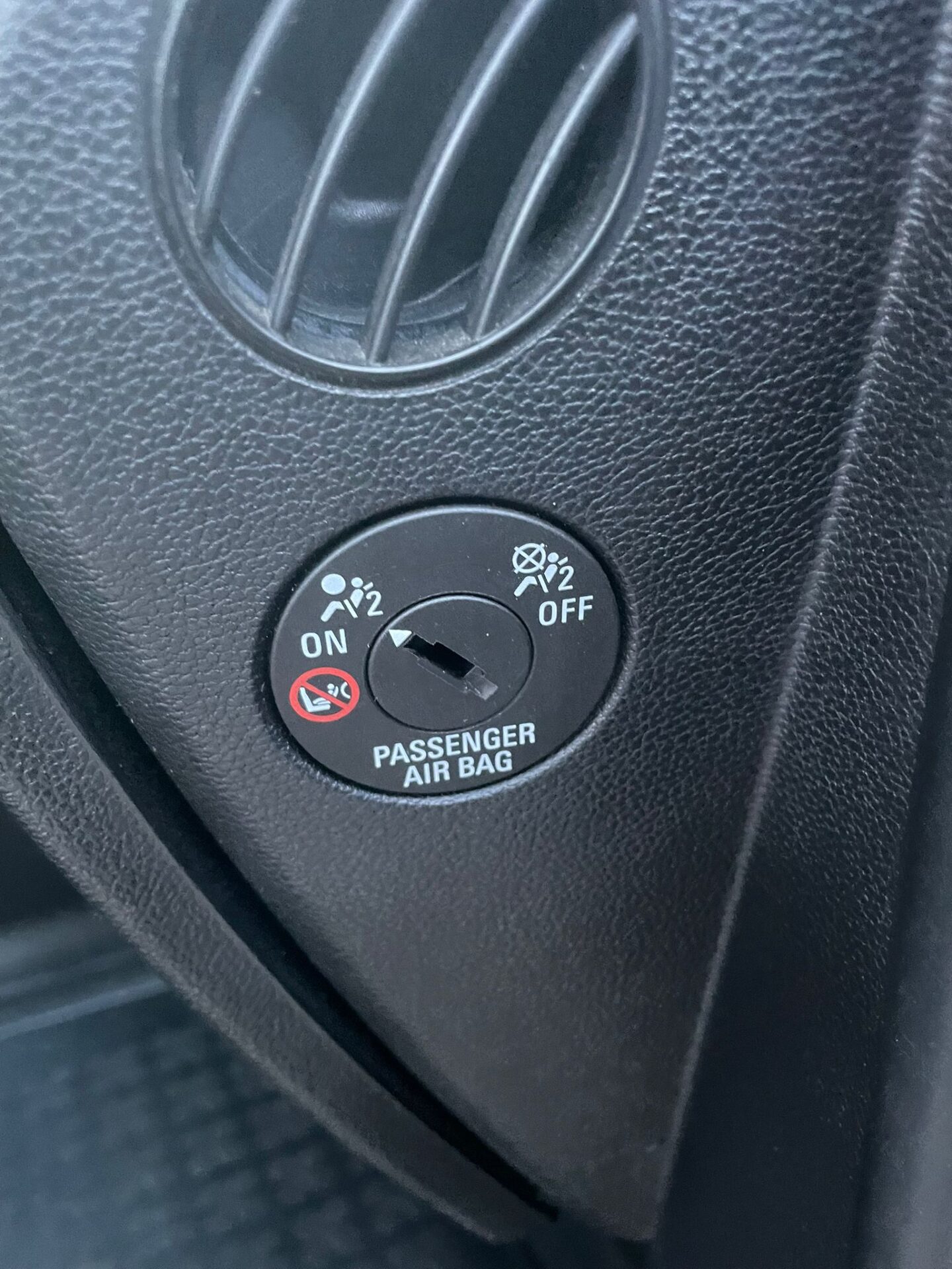 OPEL ZAFIRA TOURER 7-VIETĪGS