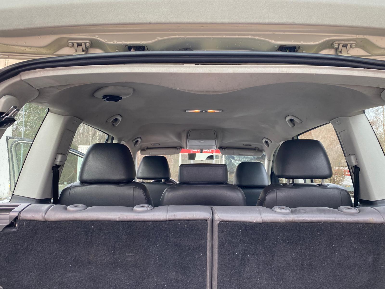 VW TOURAN 7-VIETĪGS