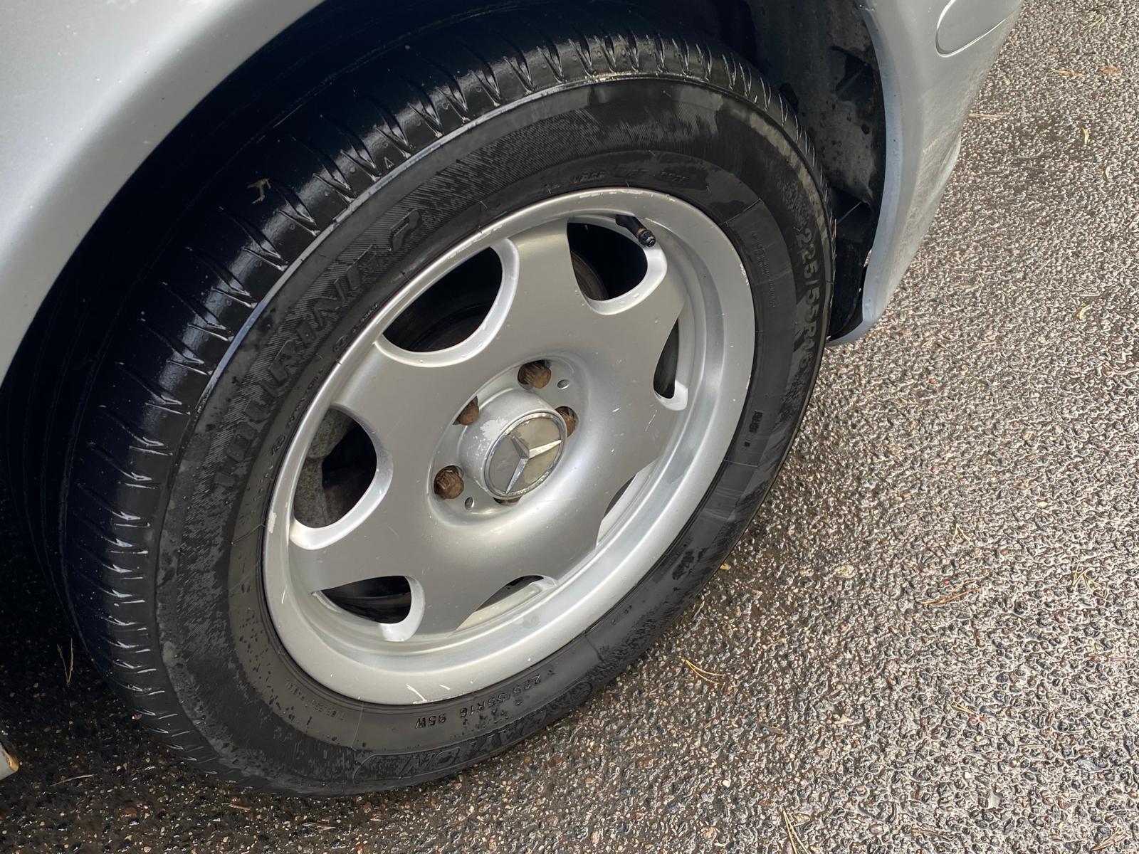 Mercedes Benz E200 avantgarde