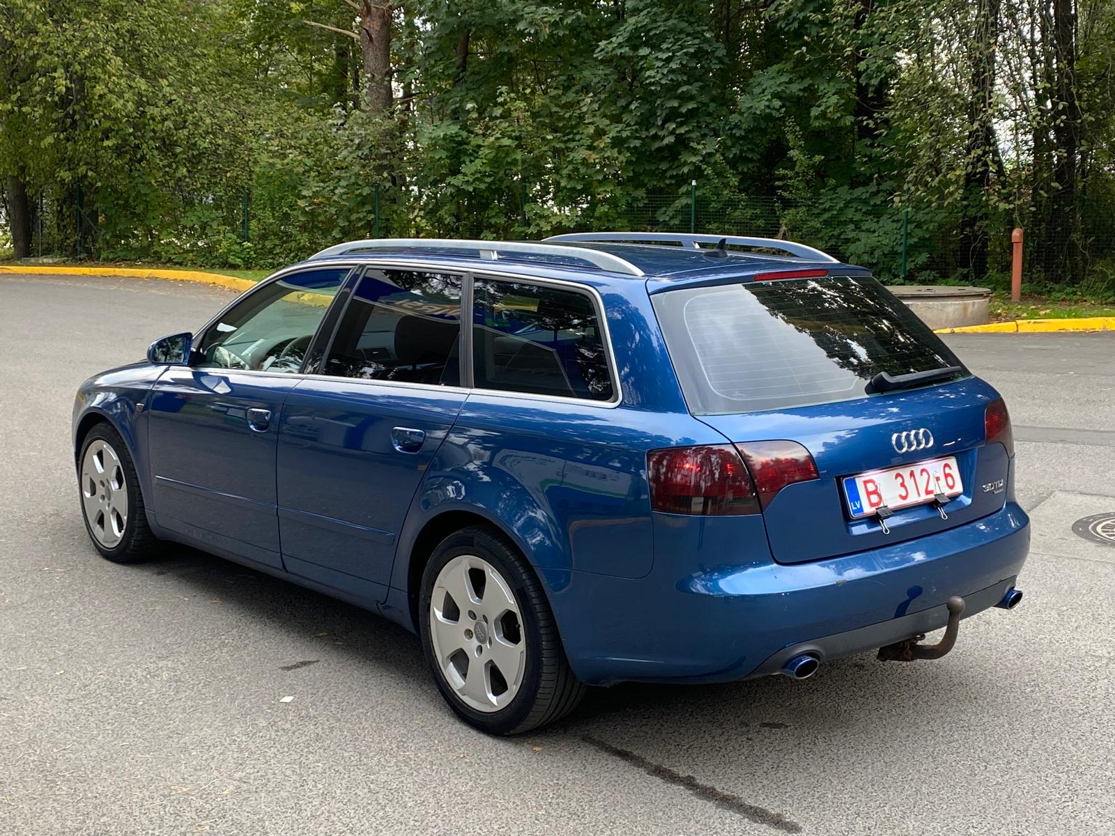 AUDI A4 QUATTRO