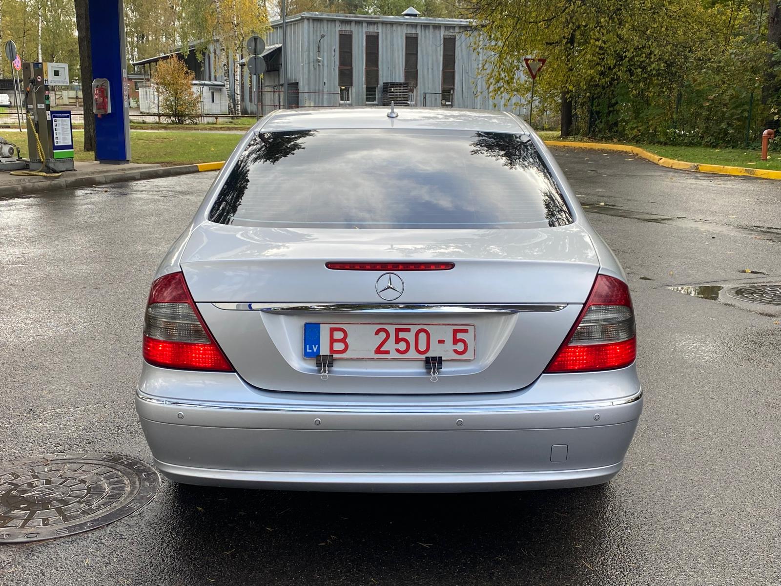 Mercedes Benz E200 avantgarde