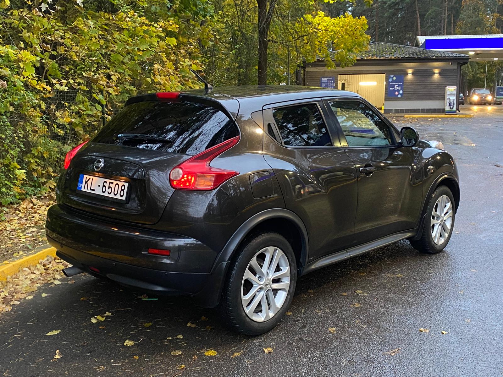 NISSAN JUKE