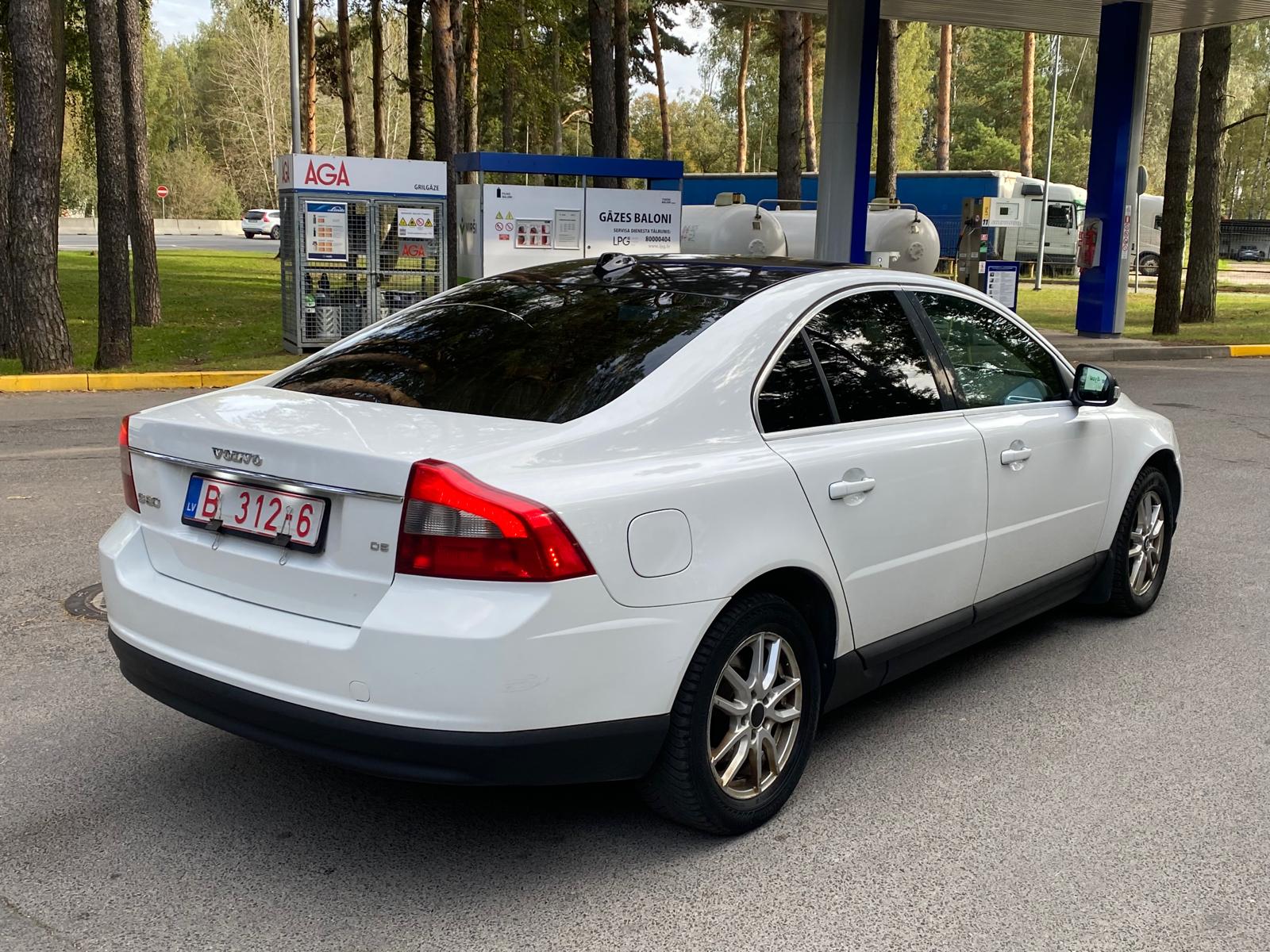 VOLVO S80