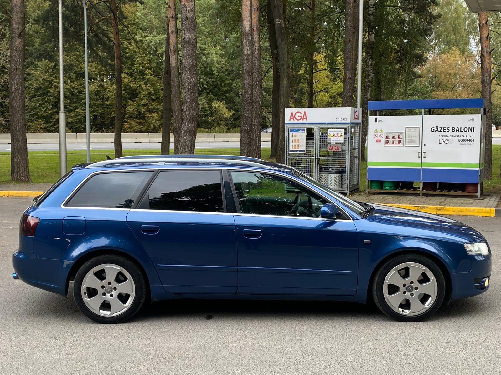 AUDI A4 QUATTRO