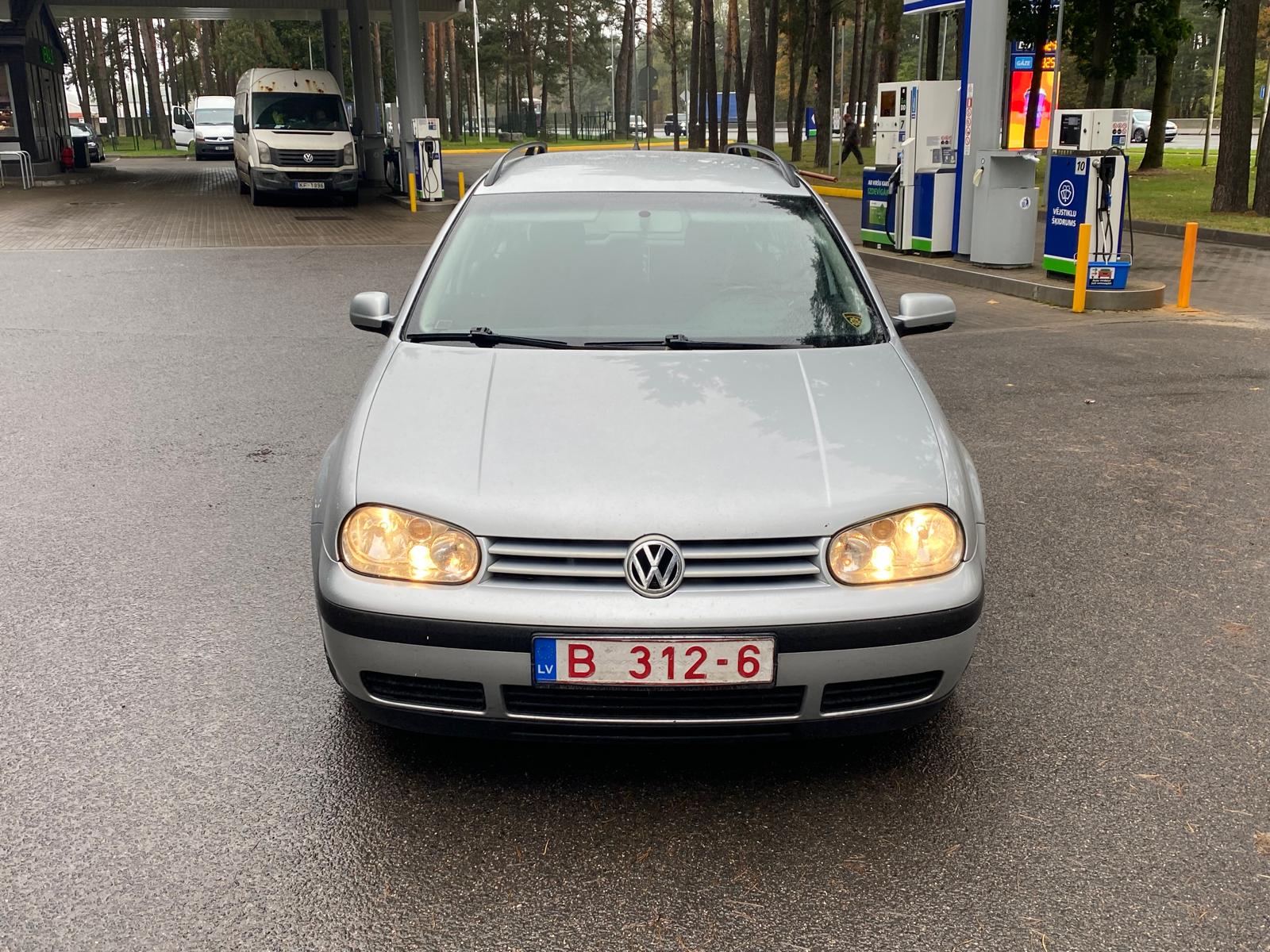 VW GOLF VARIANT