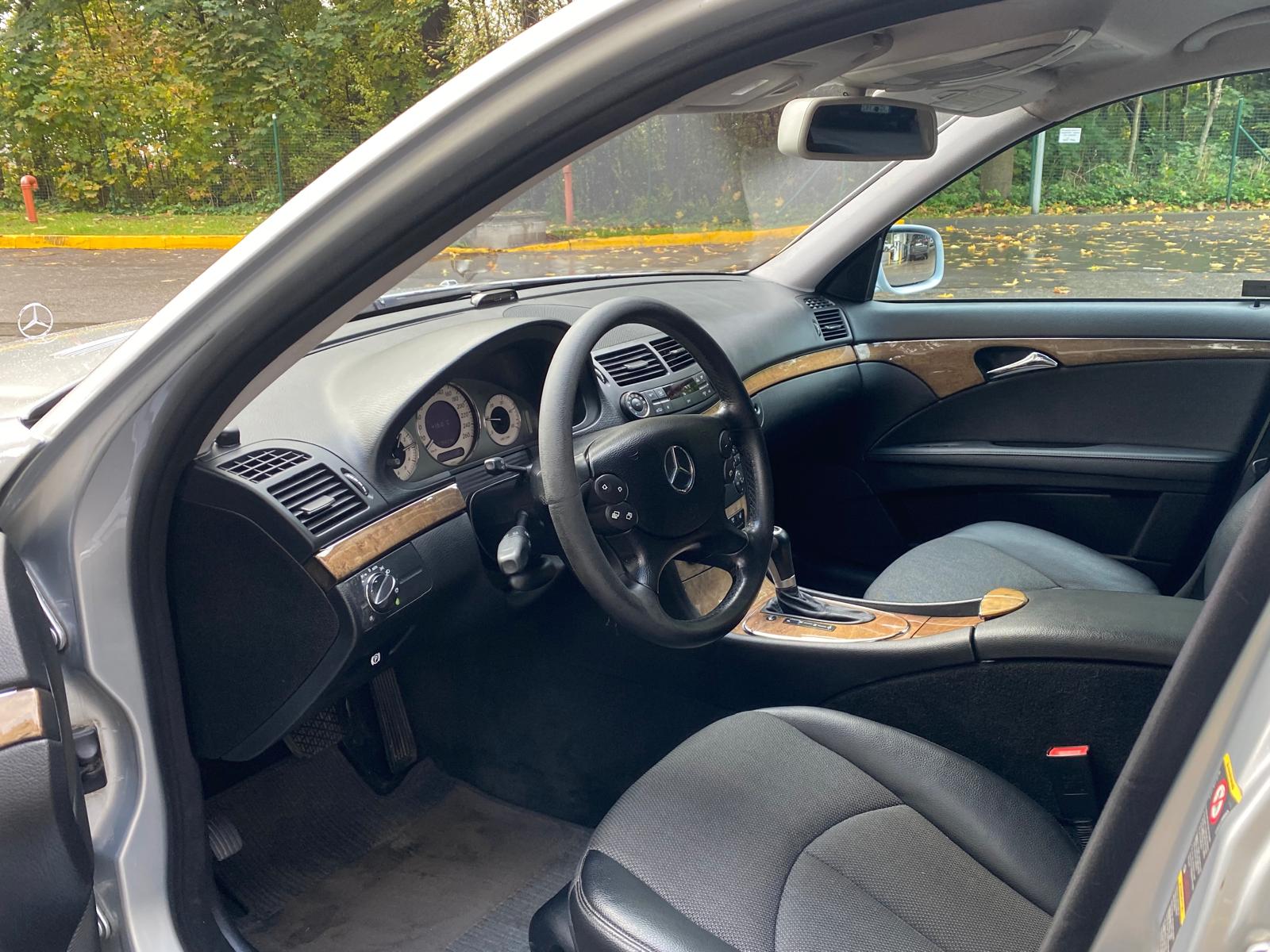 Mercedes Benz E200 avantgarde