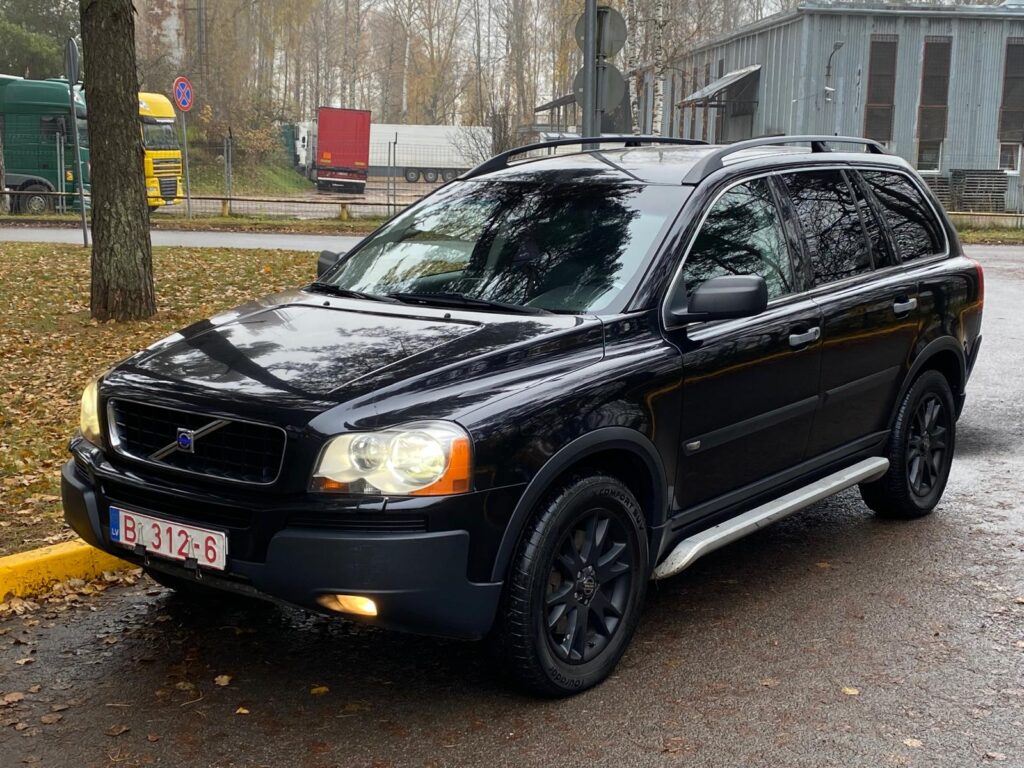VOLVO XC90 7-VIETAS