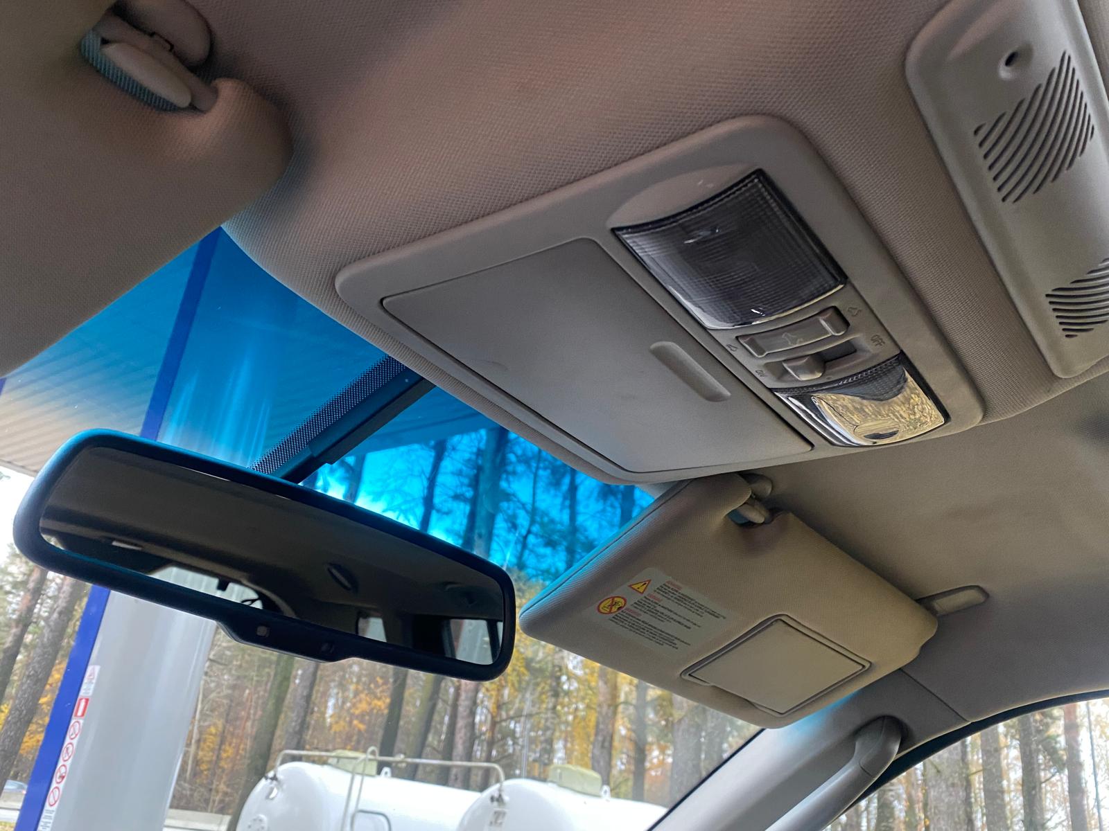 NISSAN PATHFINDER 7-VIETAS 4X4