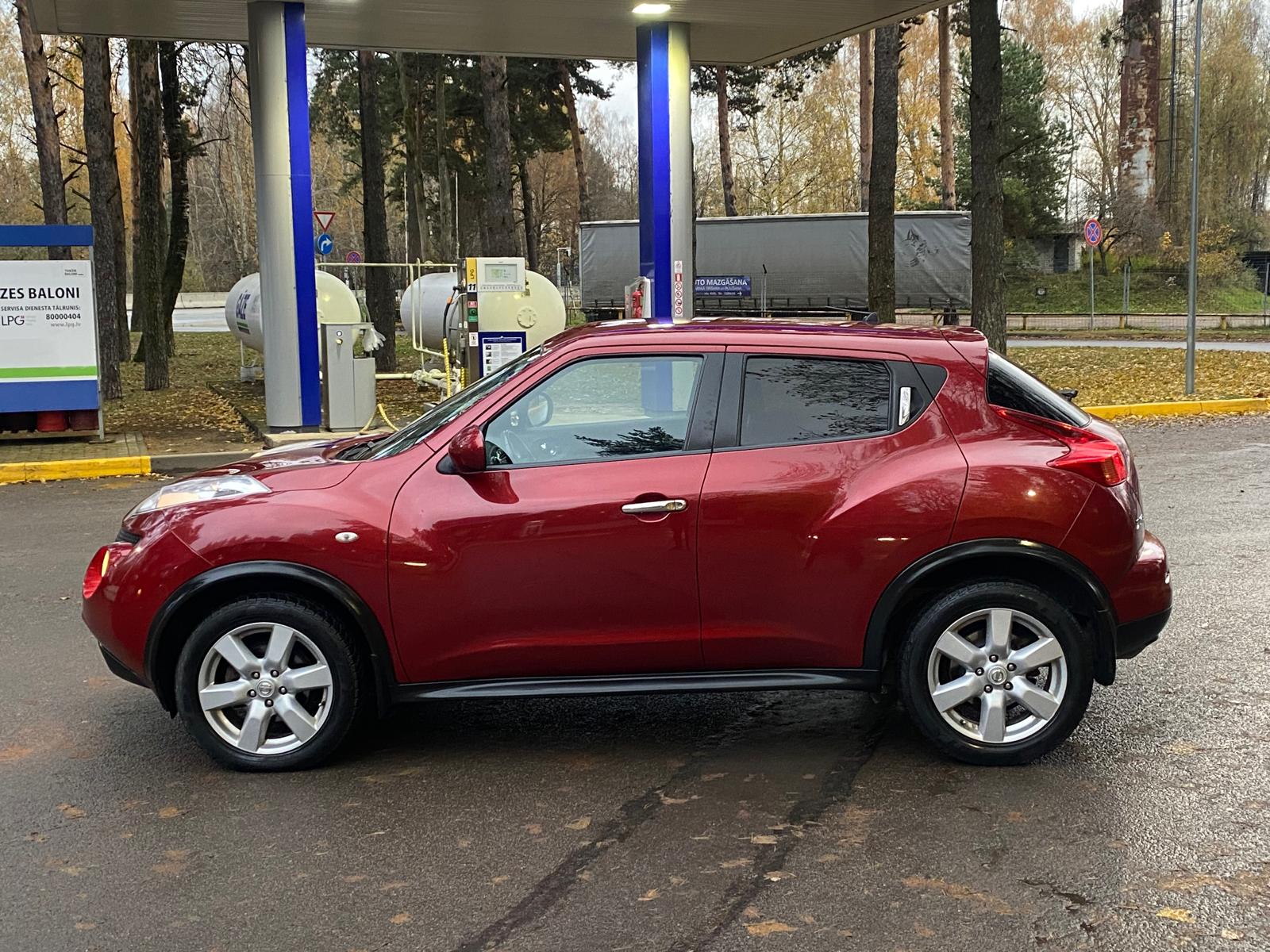 NISSAN JUKE