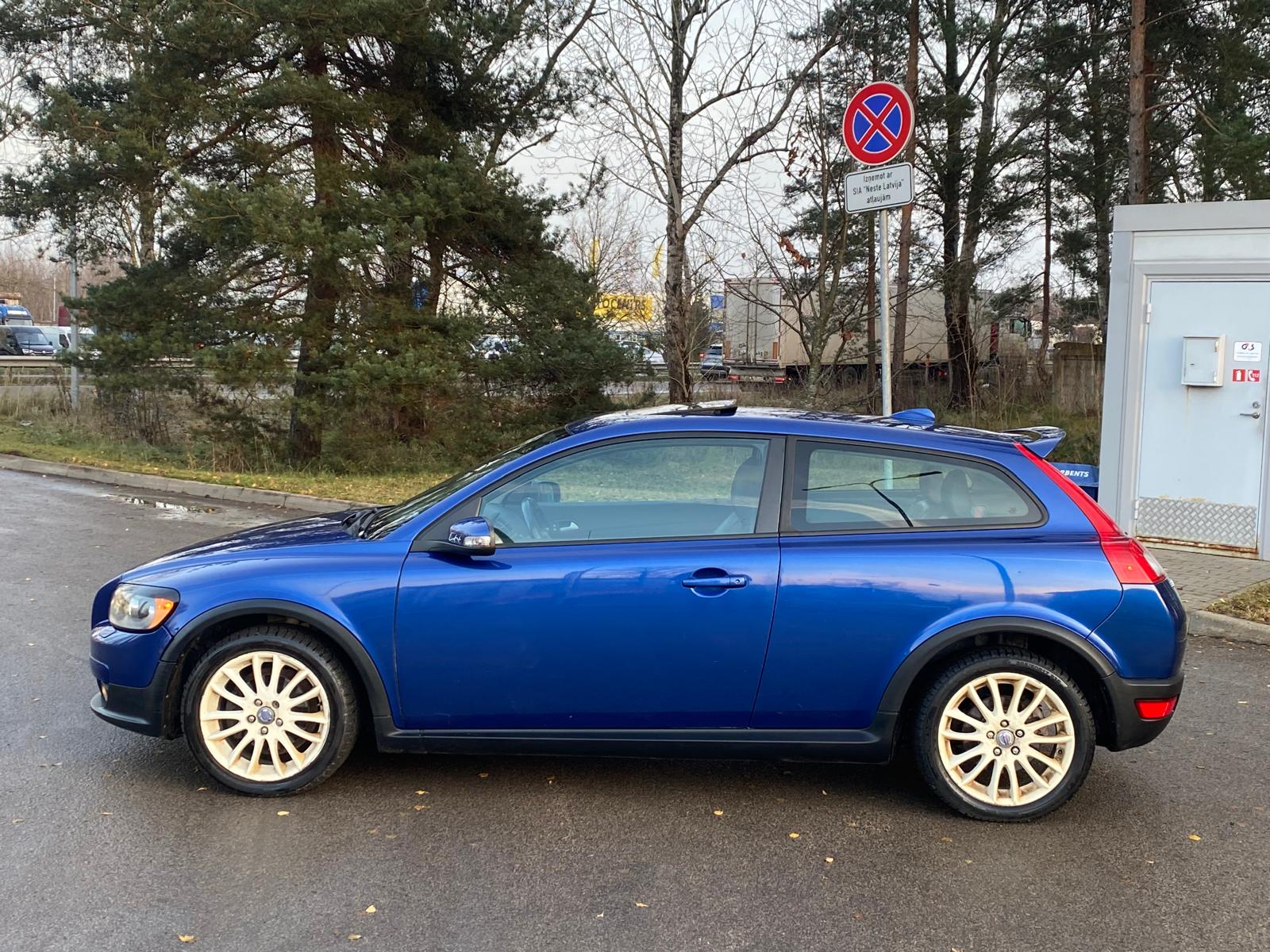 VOLVO C30