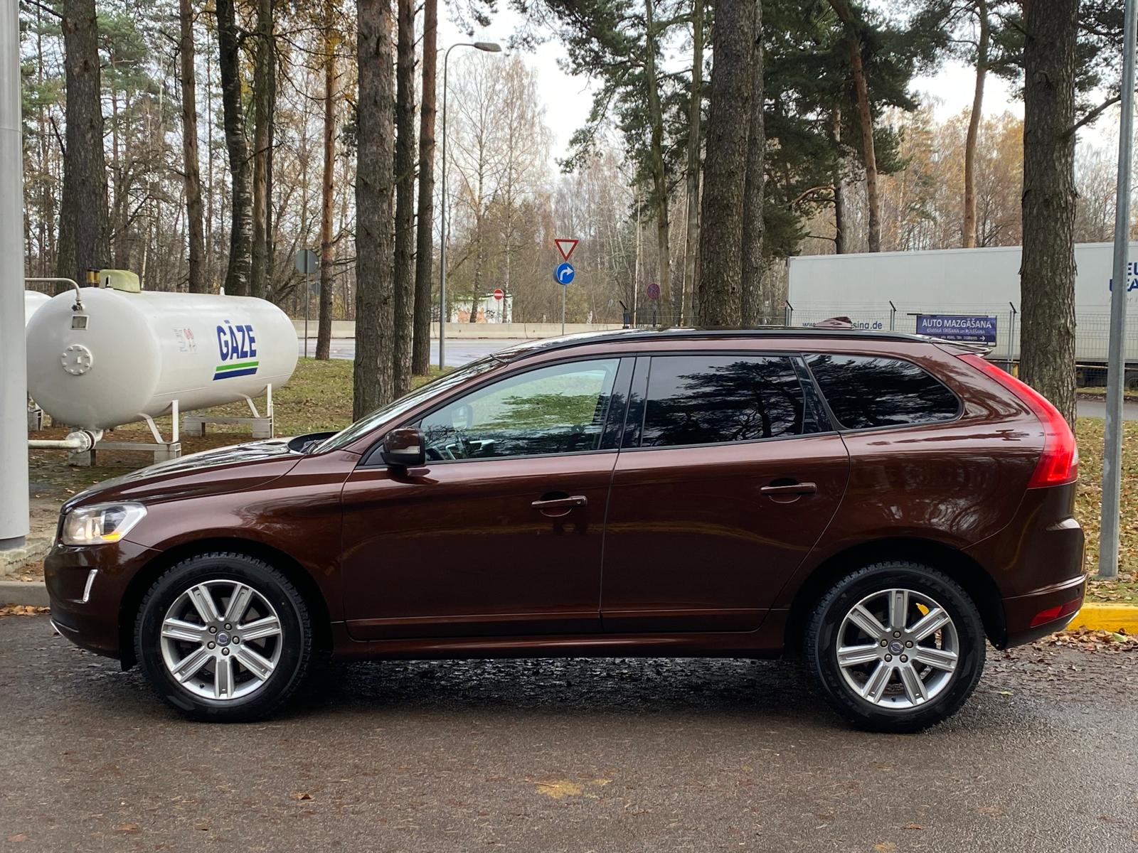 VOLVO XC60 SUMMUM