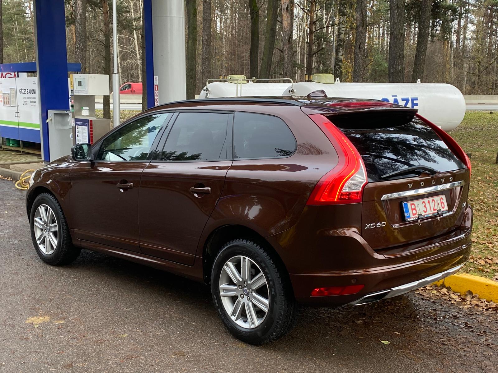 VOLVO XC60 SUMMUM